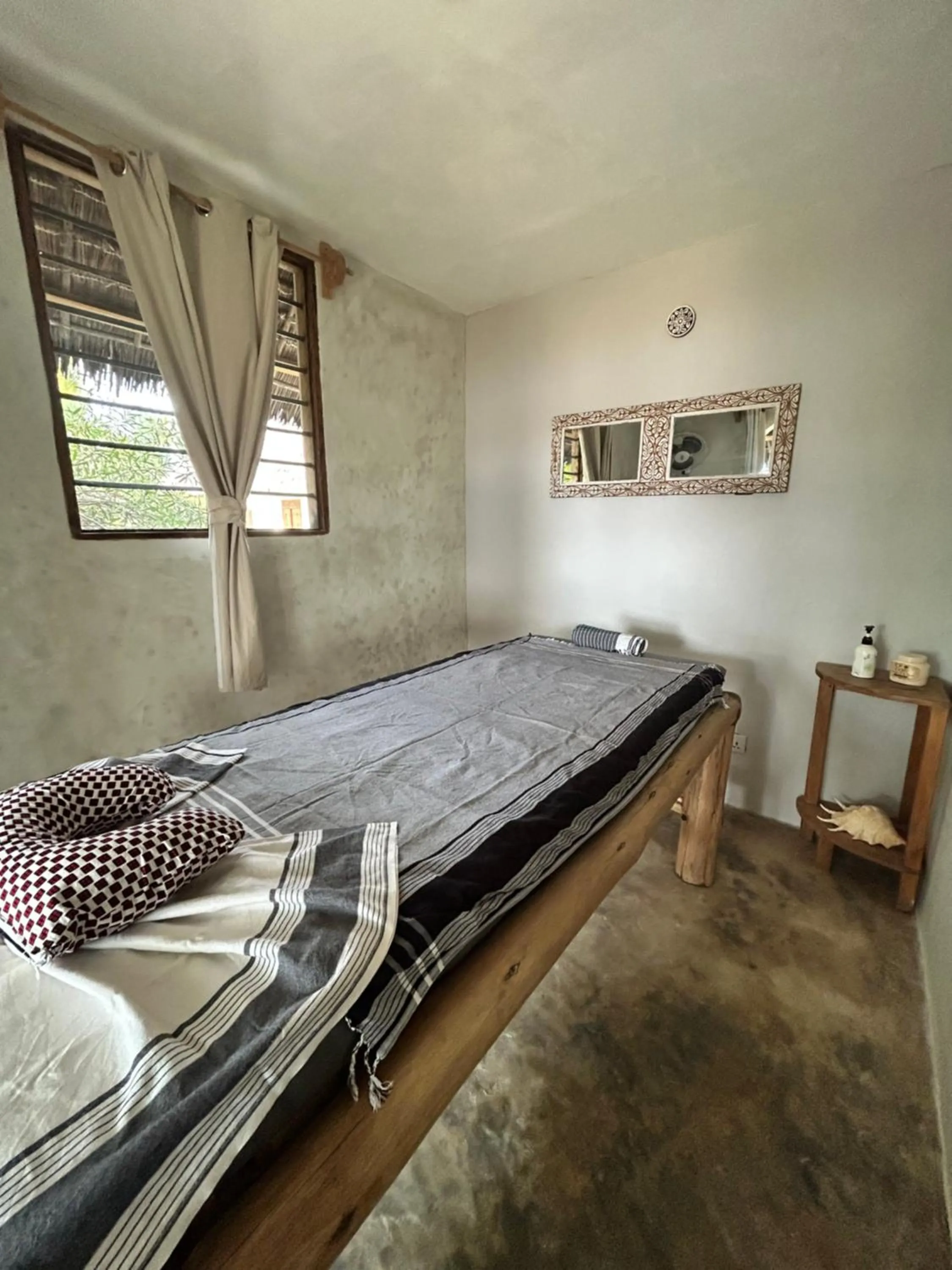 Massage, Bed in Bahari Beach Bungalows