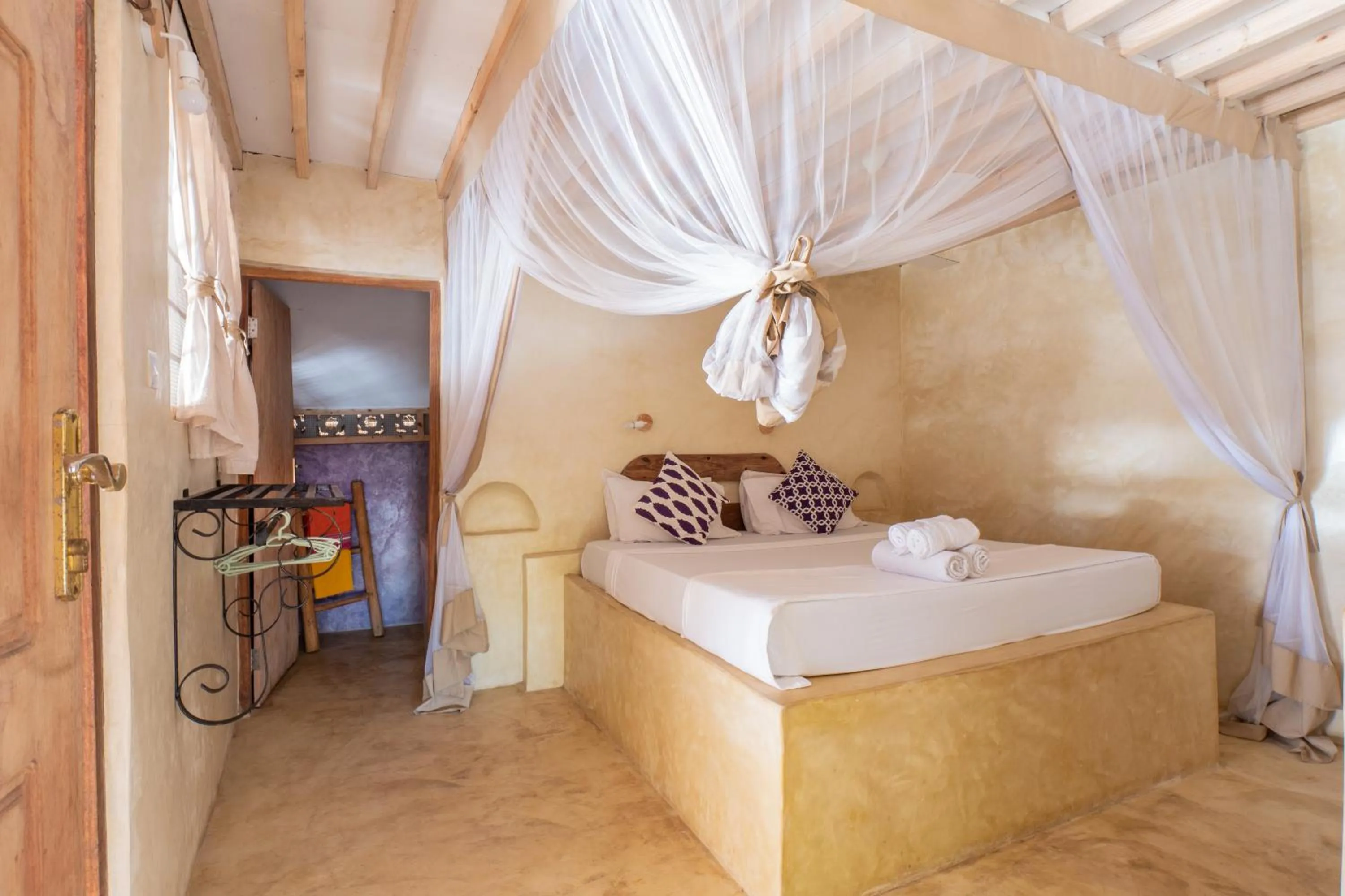 Bedroom, Bed in Bahari Beach Bungalows