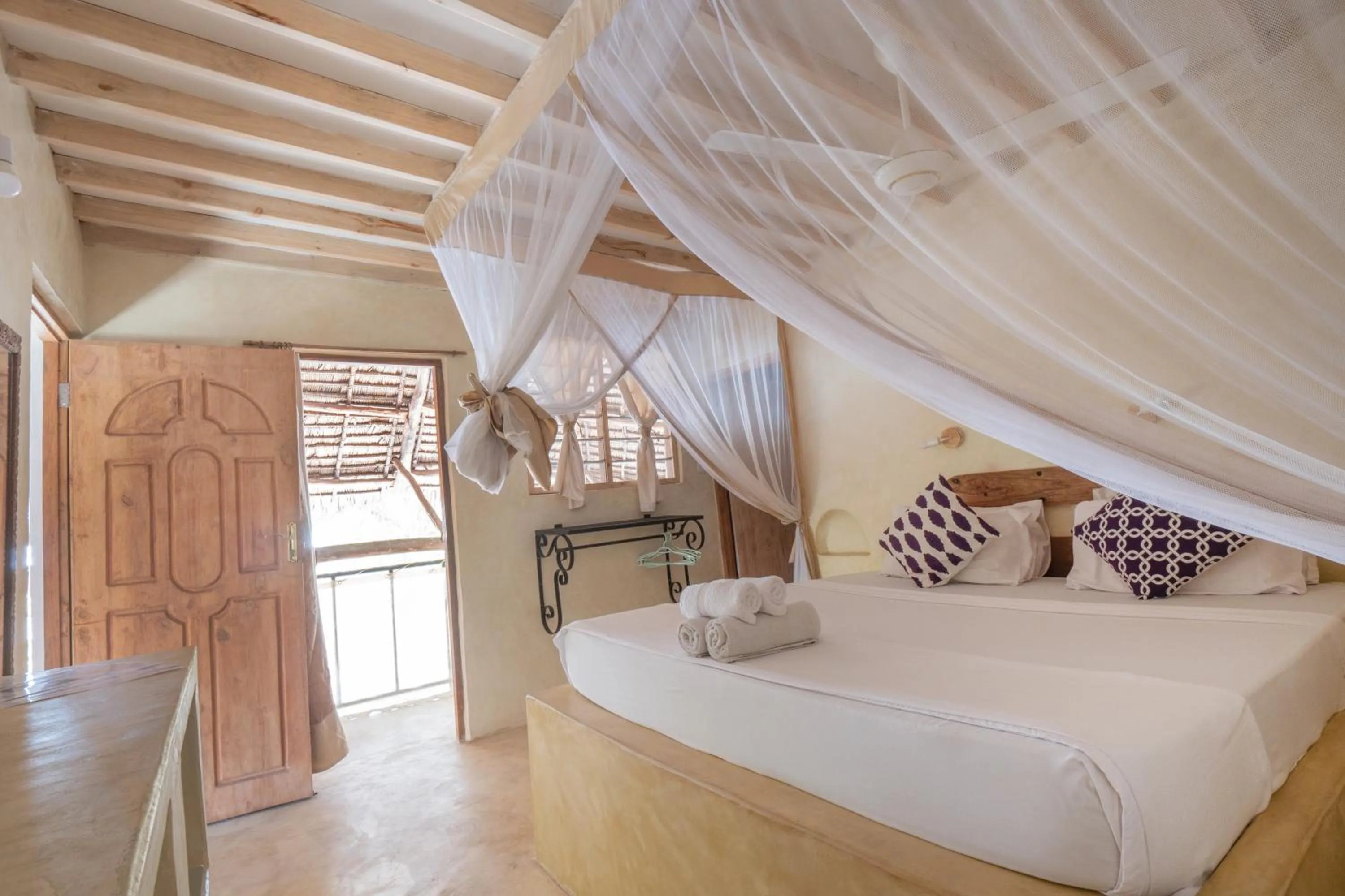 Bedroom, Bed in Bahari Beach Bungalows