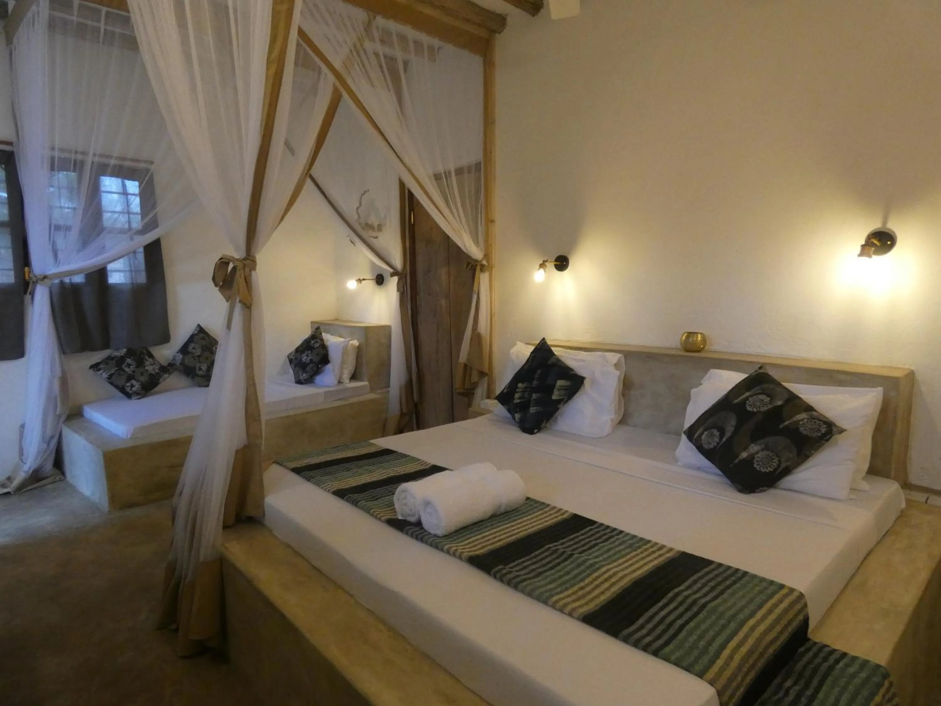 Bedroom, Bed in Bahari Beach Bungalows