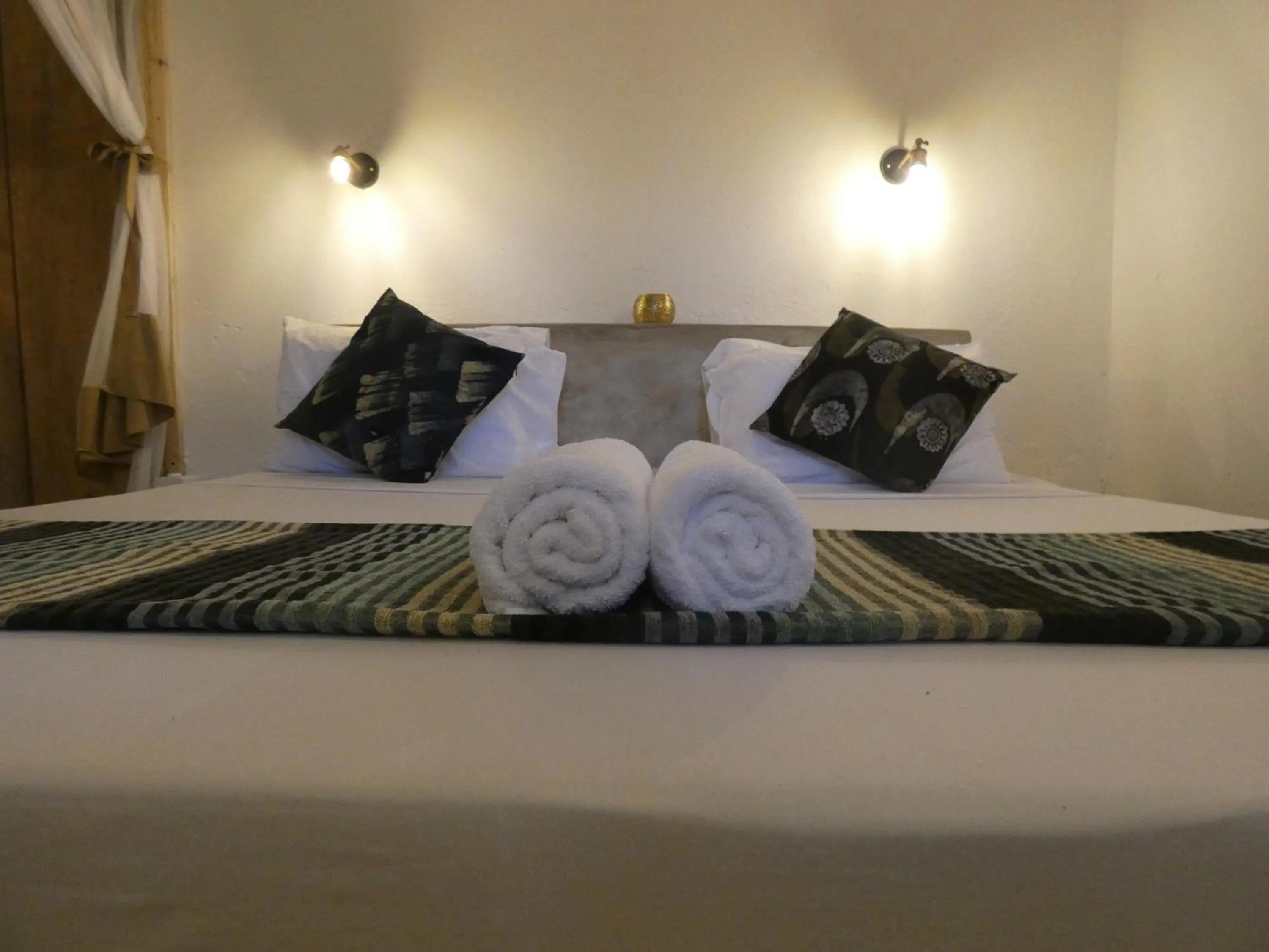 Bedroom, Bed in Bahari Beach Bungalows