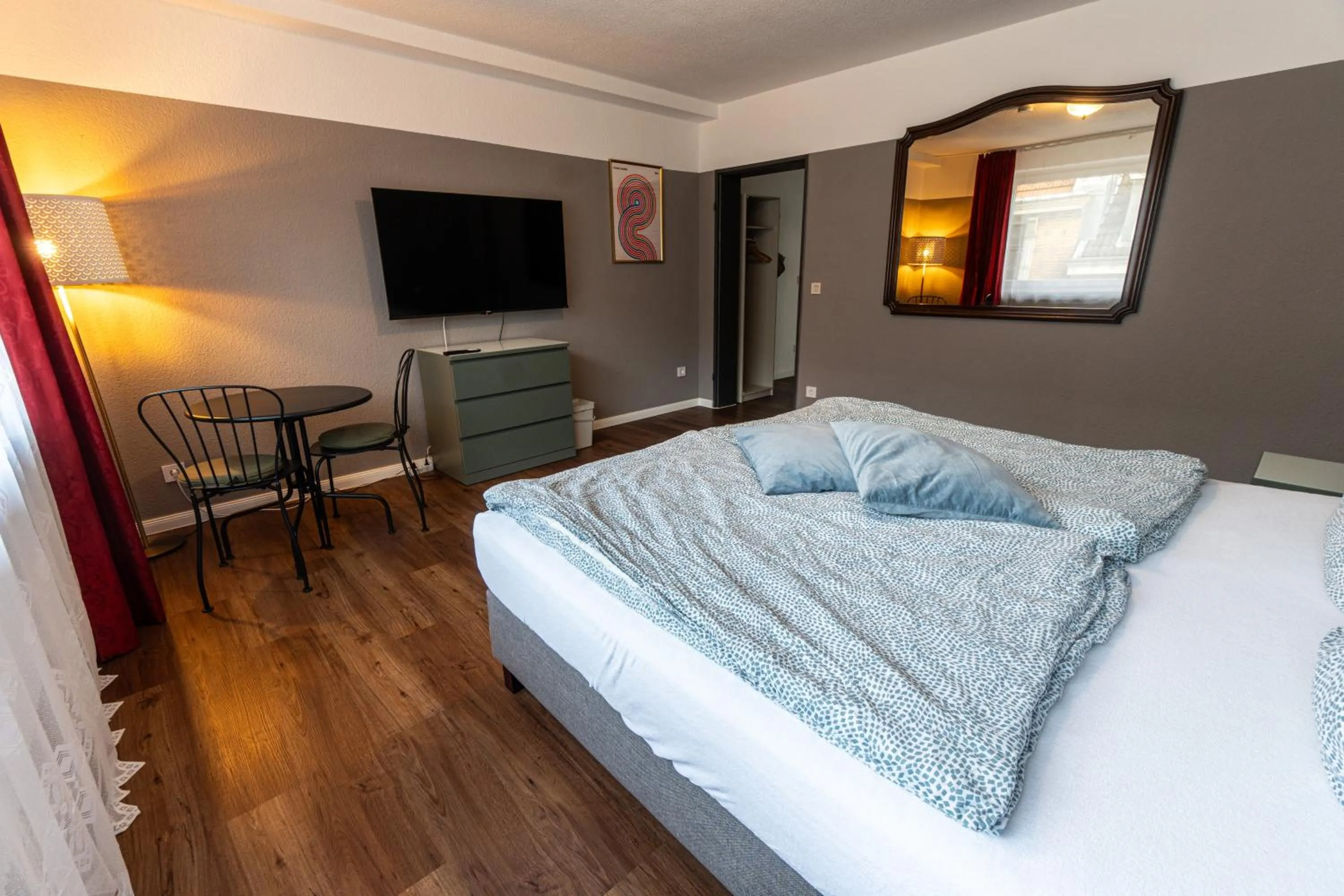 Communal lounge/ TV room in Hotel Ziegenhagen