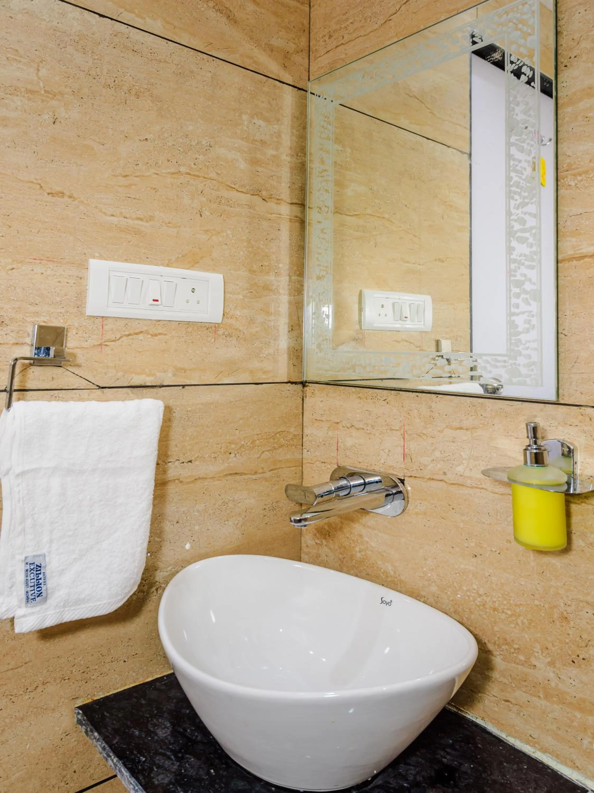 Shower in Hotel Zillion Executive - Kurla West Mumbai