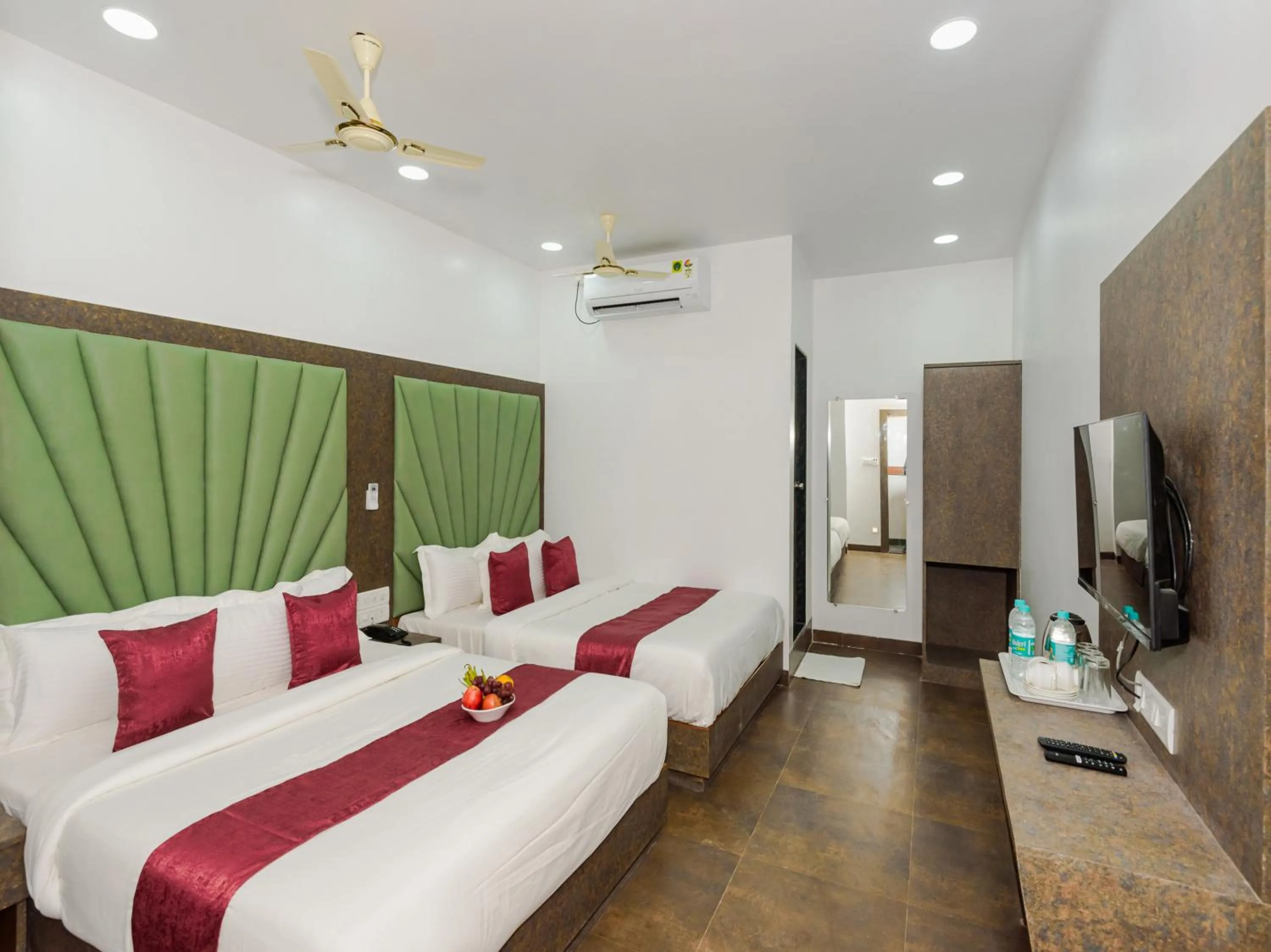 Bed in Hotel Zillion Executive - Kurla West Mumbai