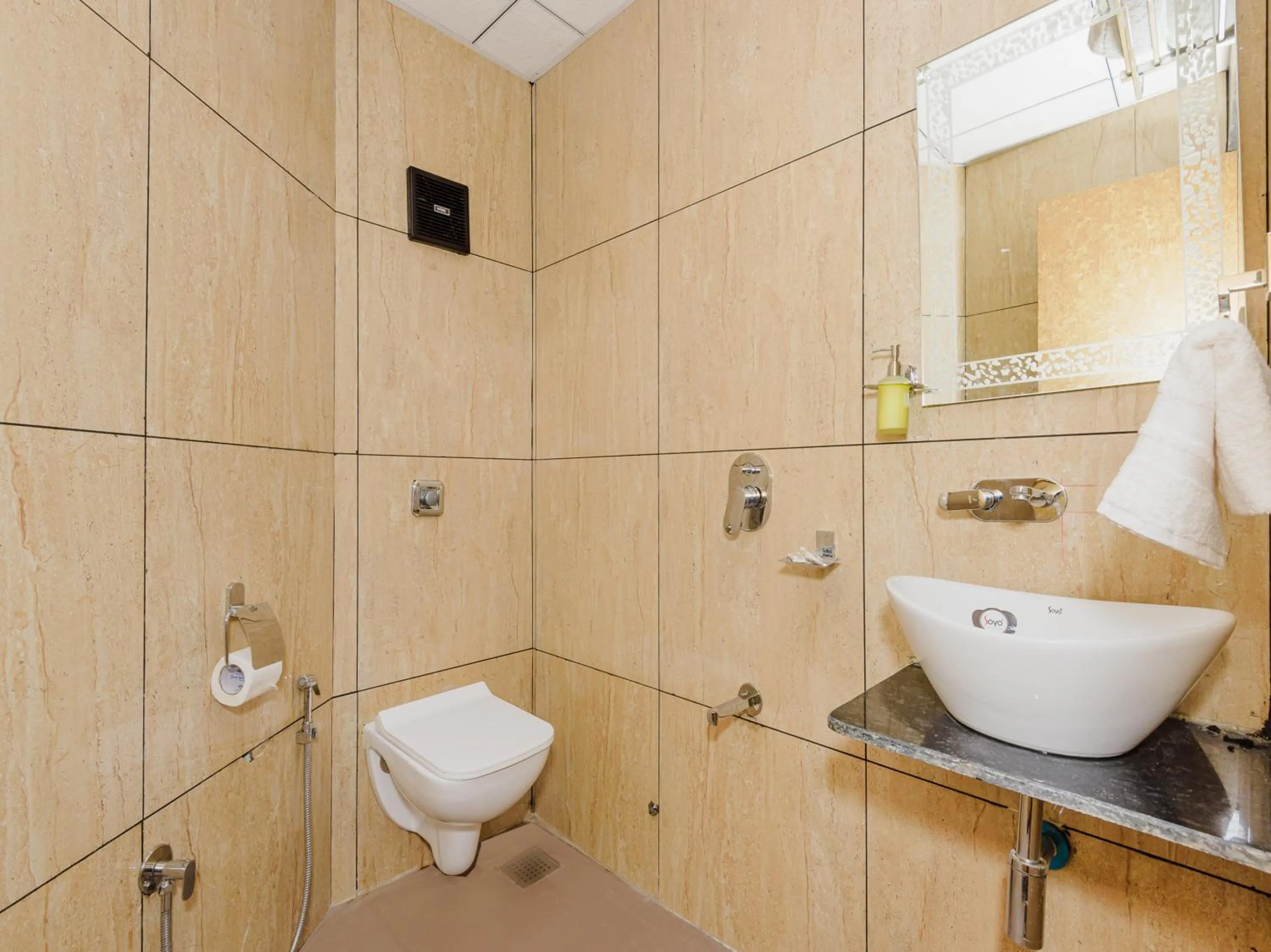 Shower in Hotel Zillion Executive - Kurla West Mumbai