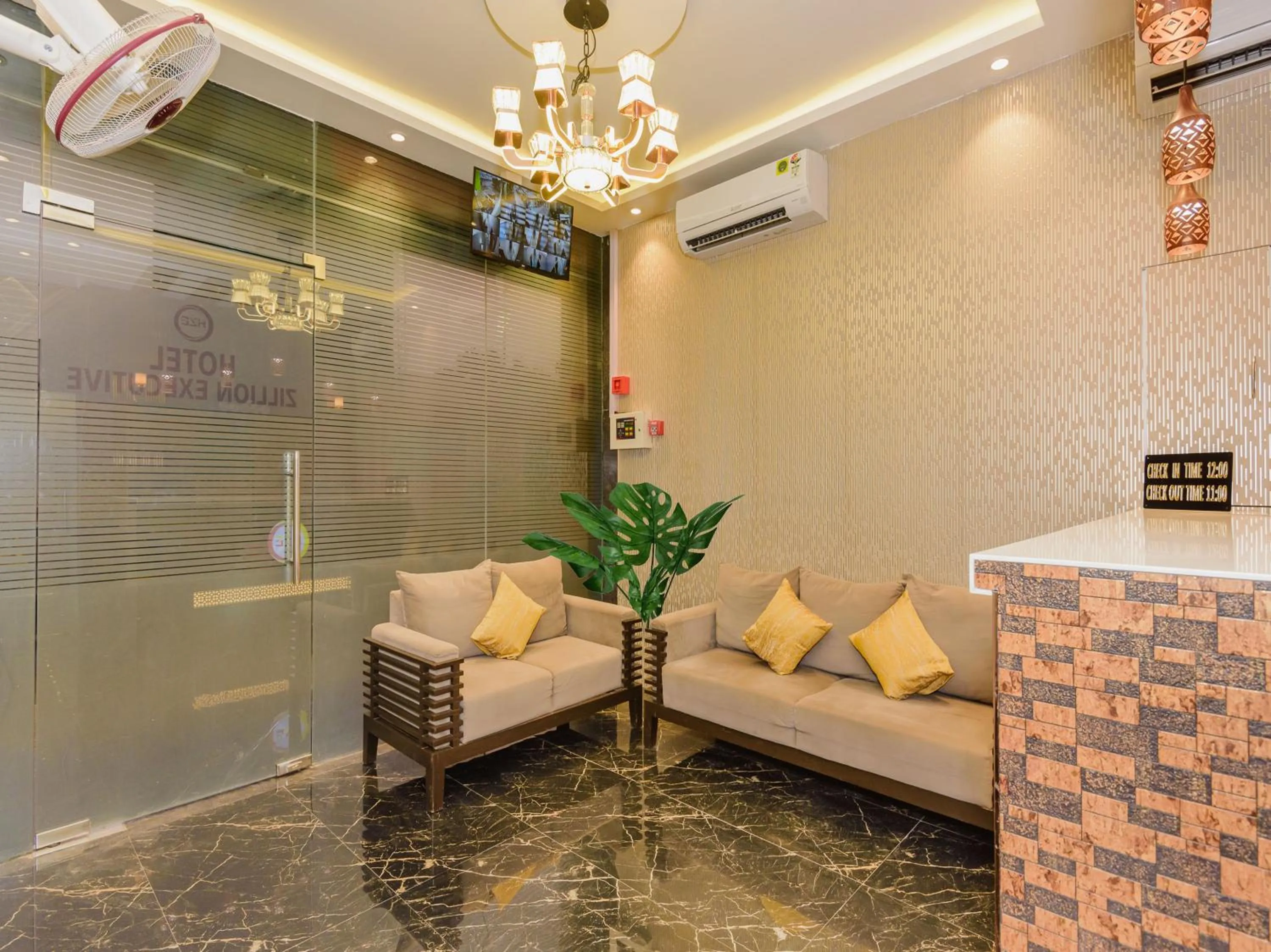 Lobby or reception in Hotel Zillion Executive - Kurla West Mumbai