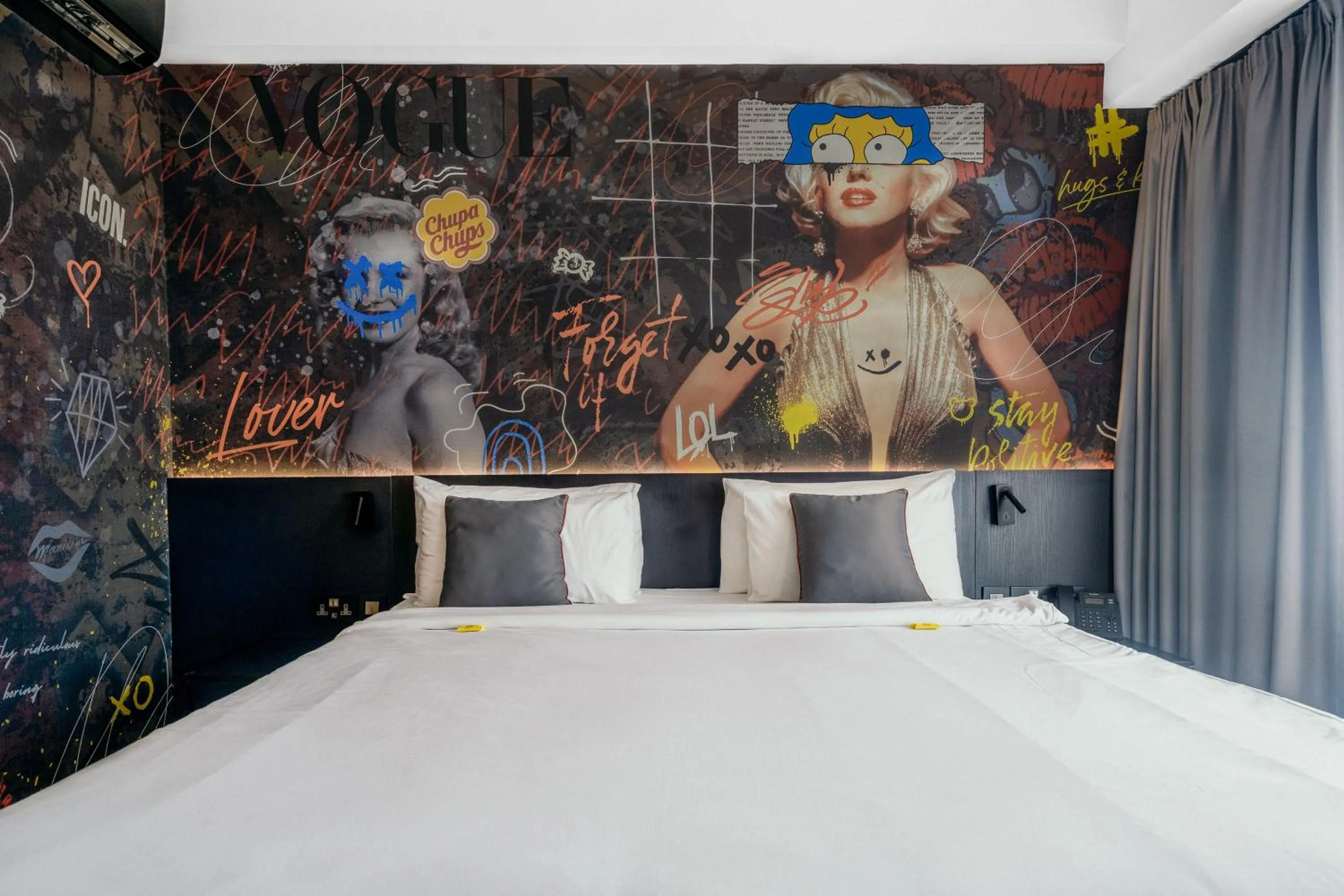 Bed in SO City Hotel Adults Only