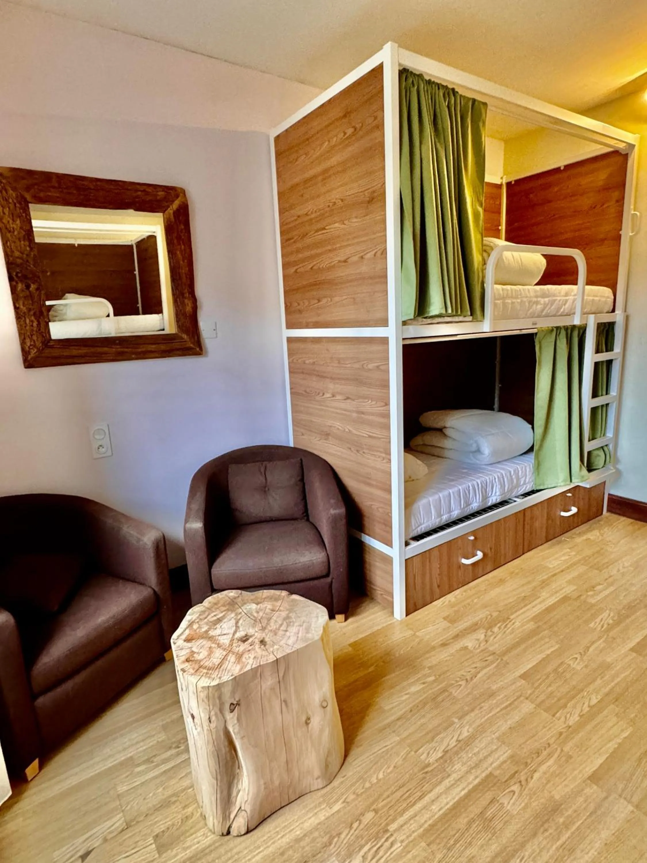 bunk bed, Bed in Naéco Erdeven