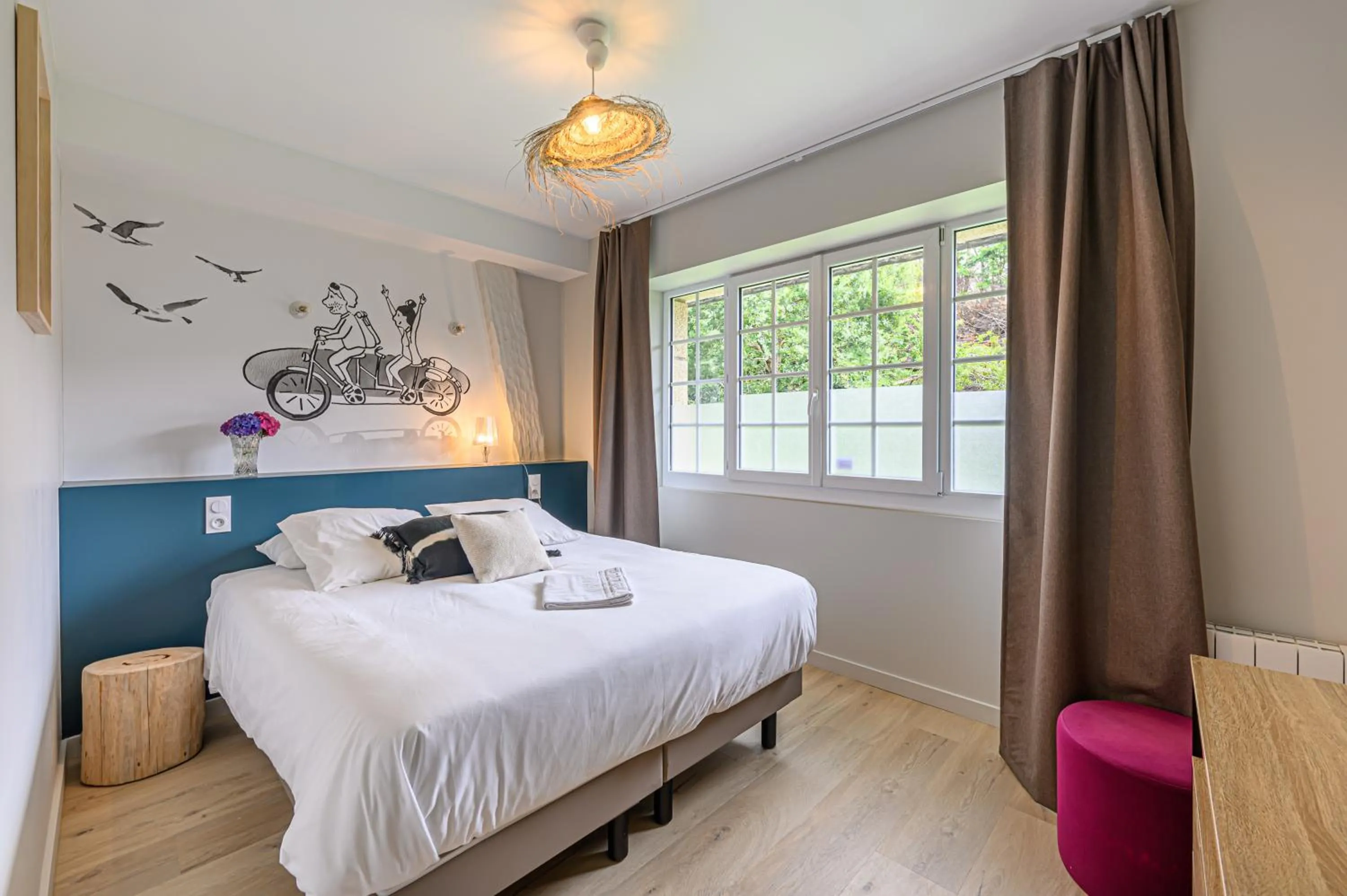 Bedroom, Bed in Naéco Erdeven