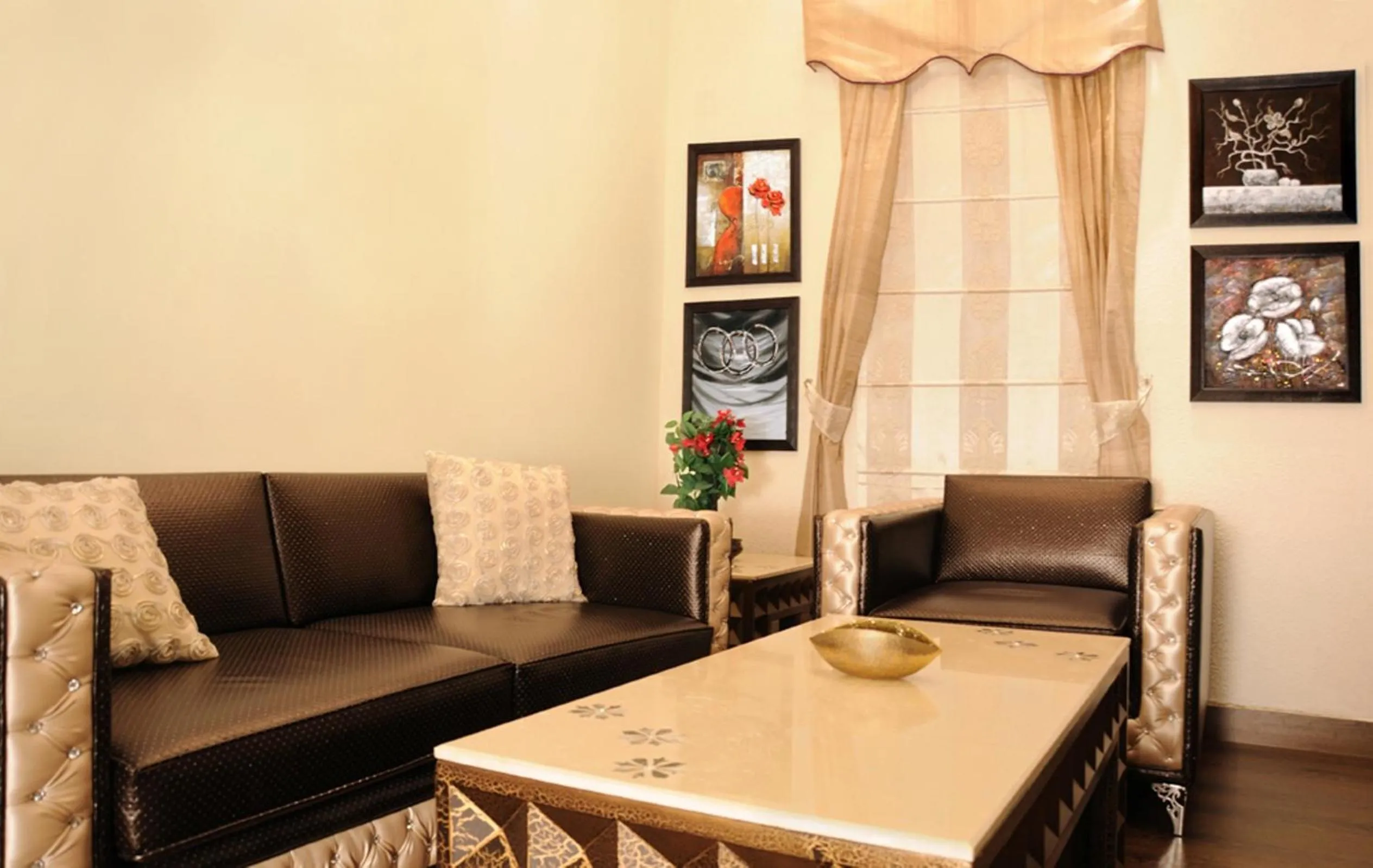 Hotel Maharaja Regency