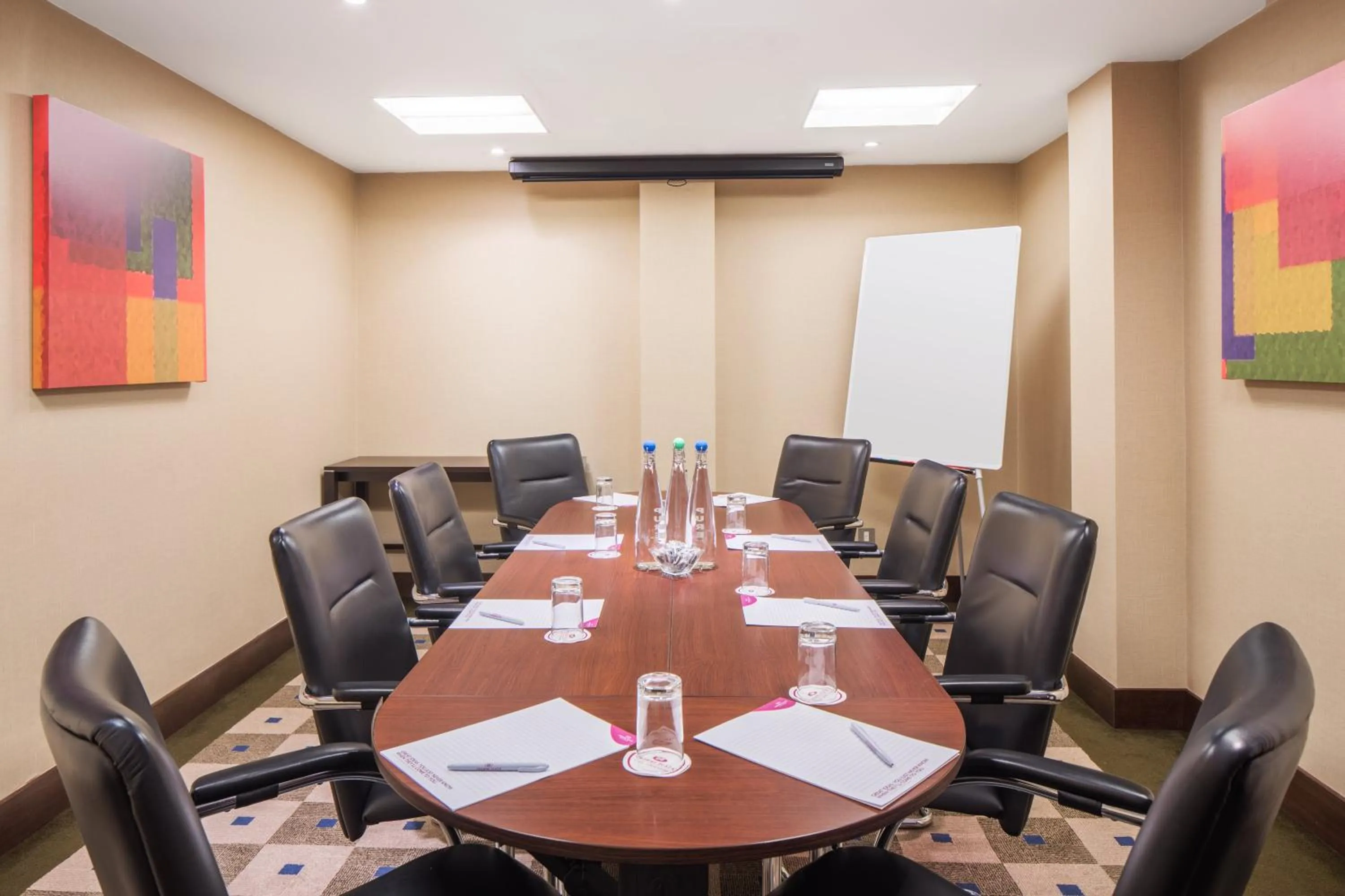 Meeting/conference room in Crowne Plaza London - Gatwick Airport by IHG