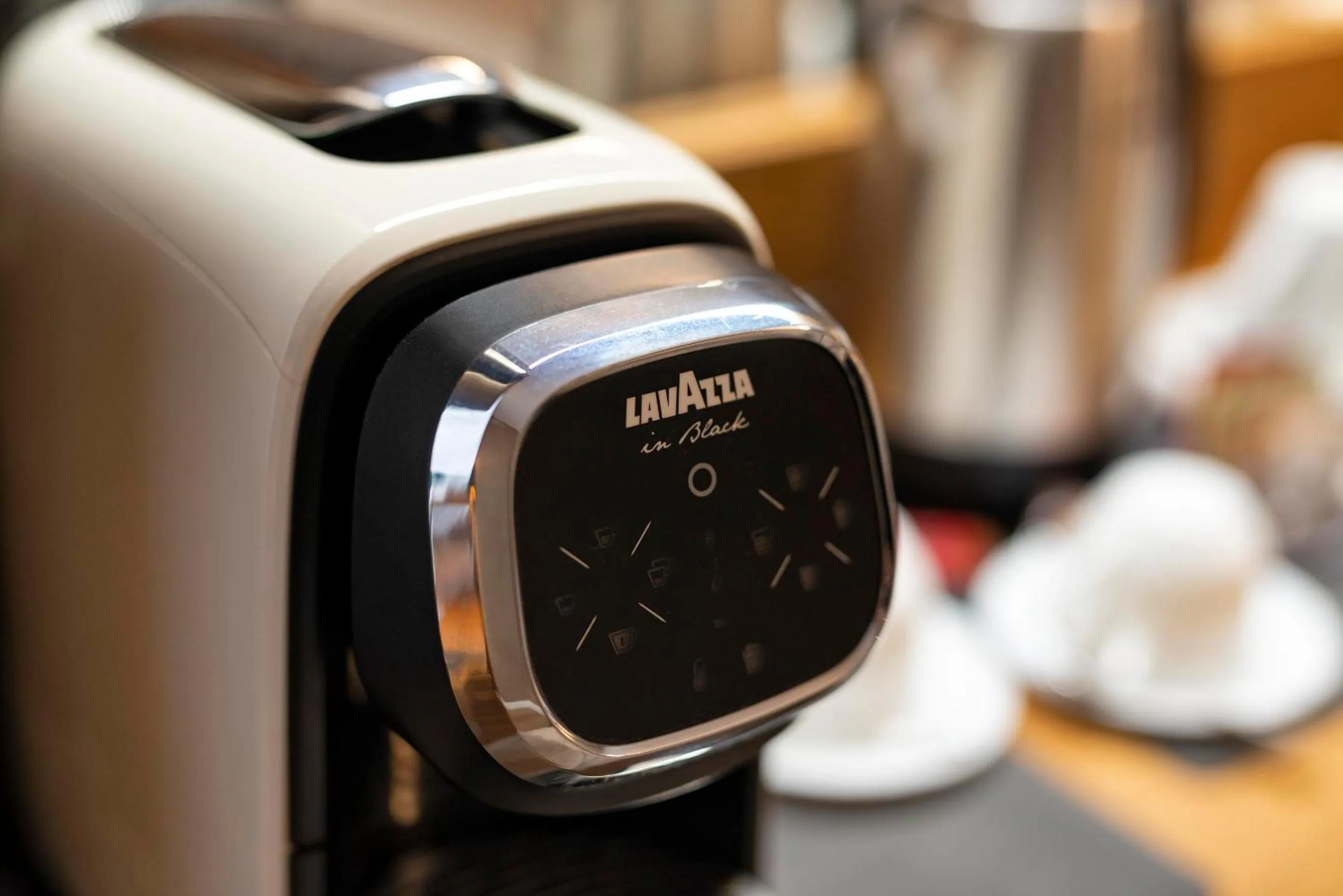 Coffee/tea facilities in Royal Rooms Corso