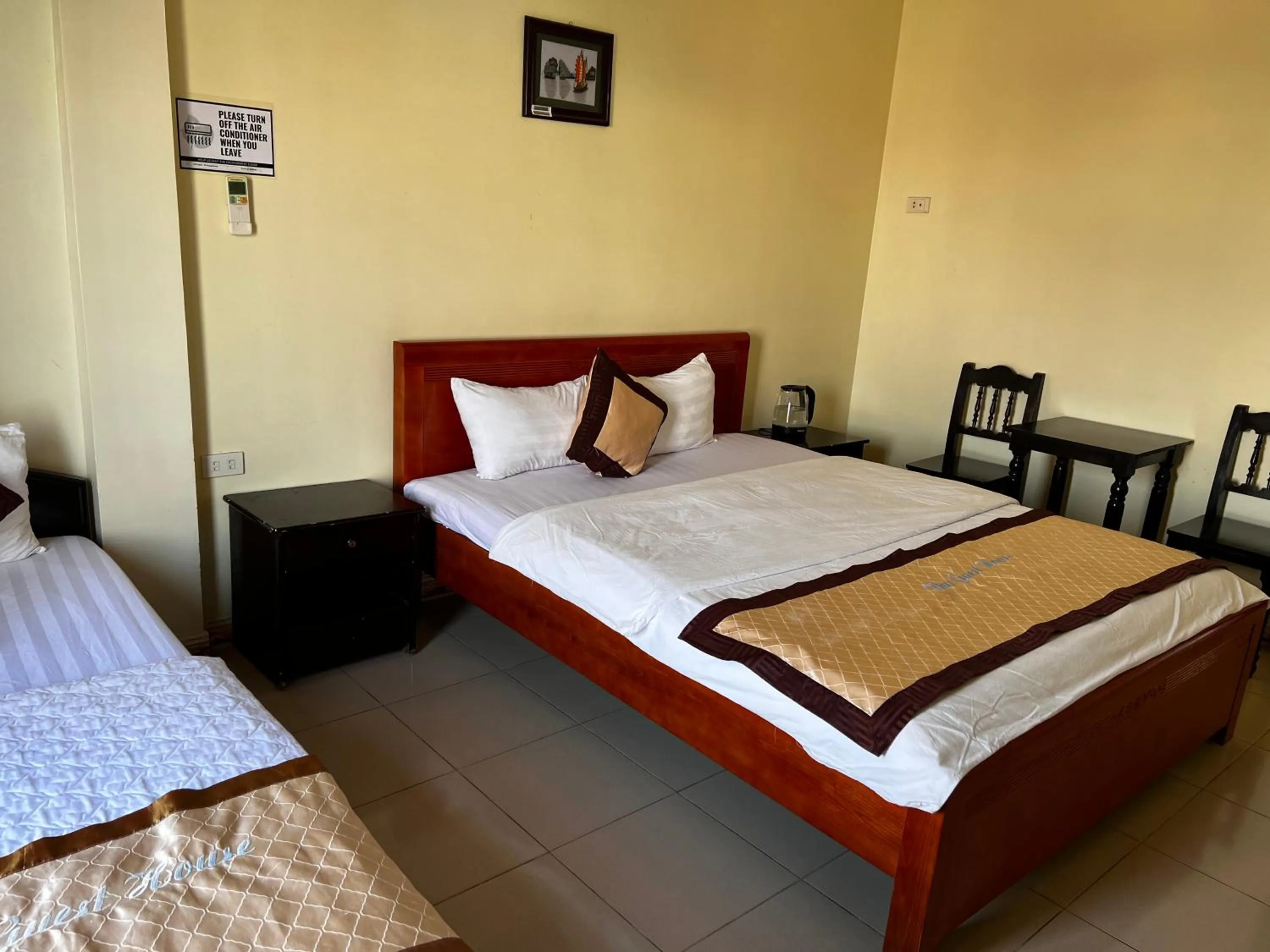 Bed in Thu Guest House