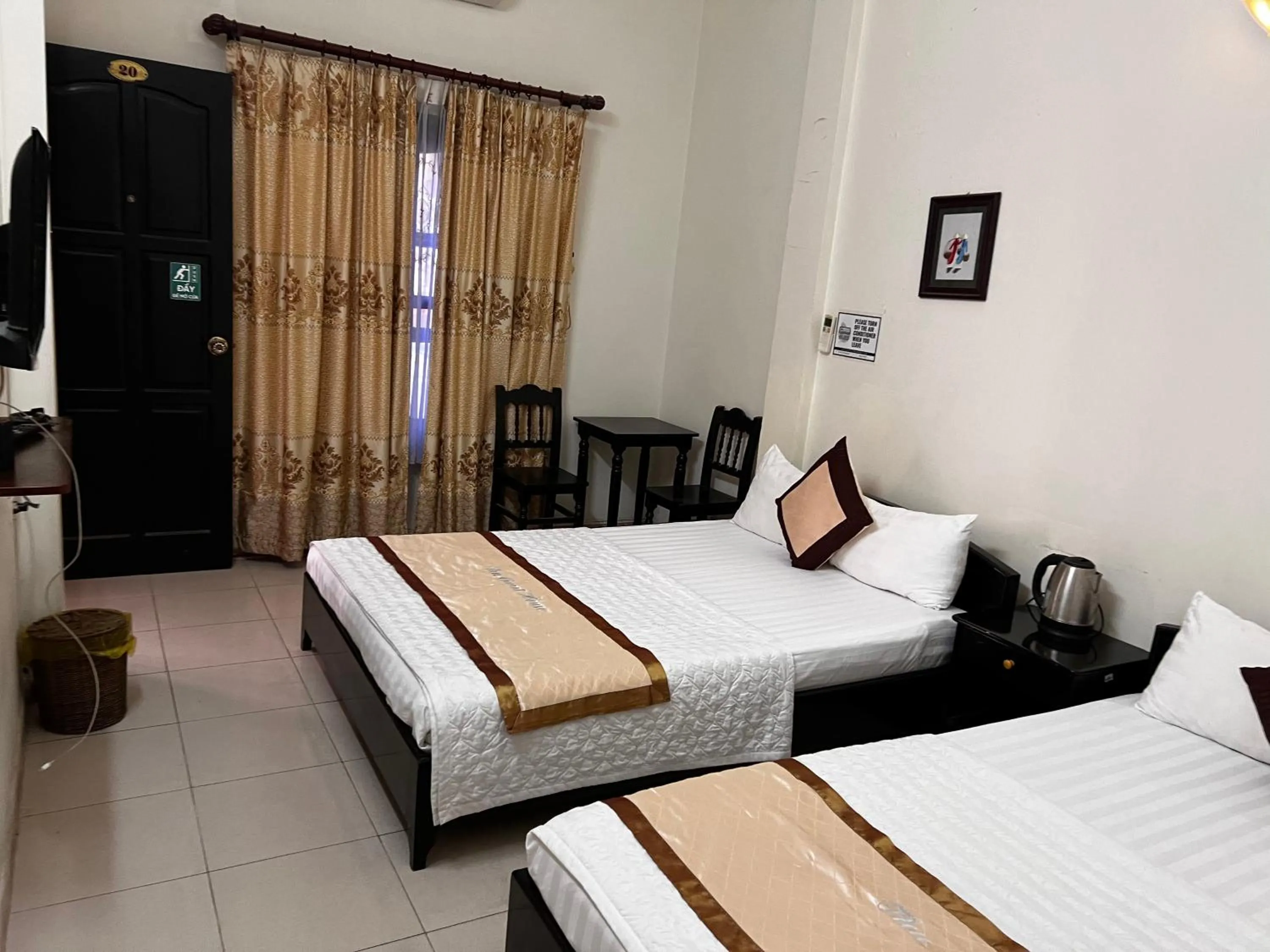 Bedroom, Bed in Thu Guest House