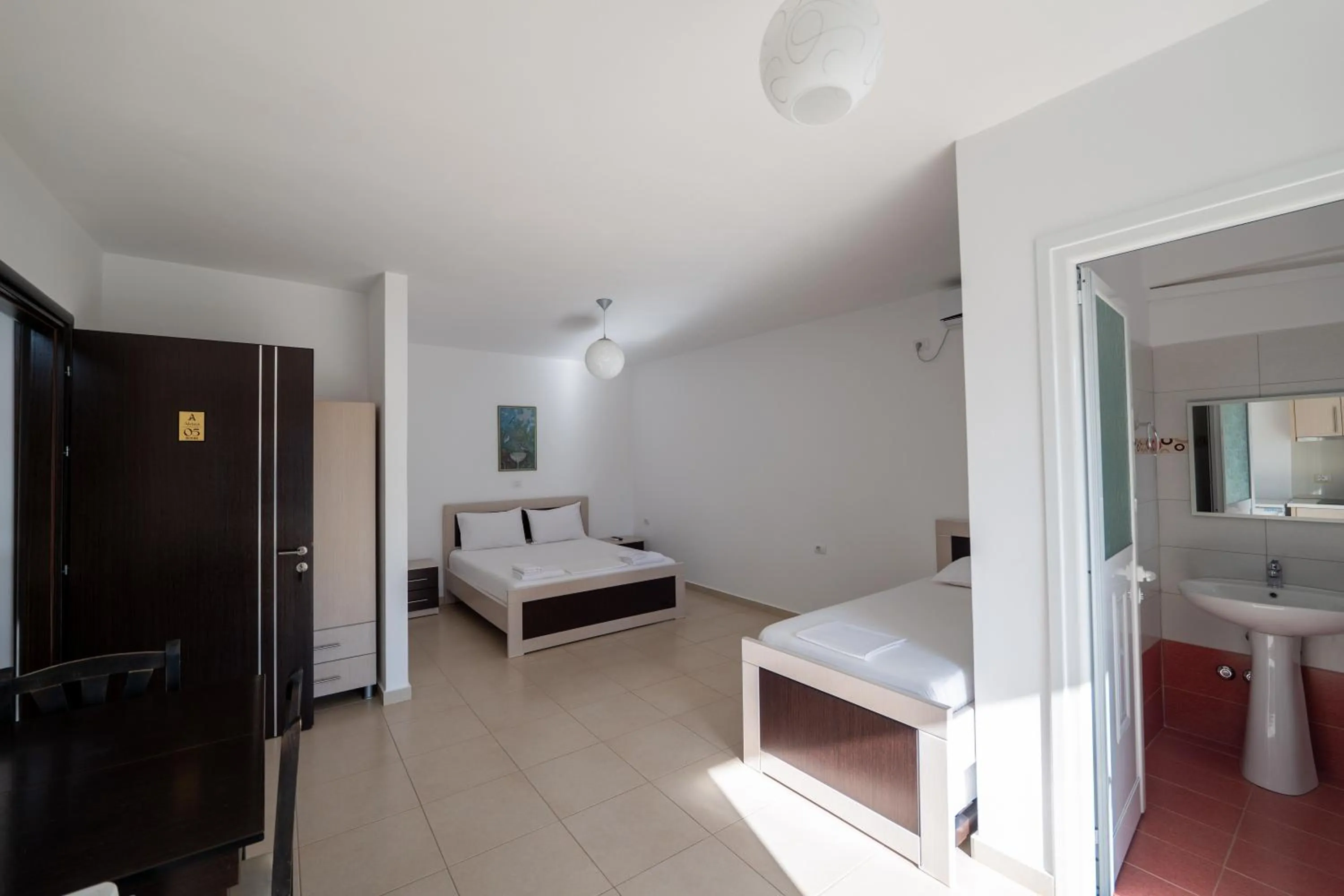 Bathroom, Bed in Apartments Aktea