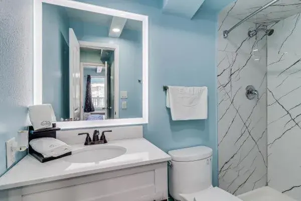 Superior Single Room with Sea View in Seaside Boutique Hotel, Waves At Your Doorstep Superior Single Room with Sea View in Seaside Boutique Hotel, Waves At Your Doorstep