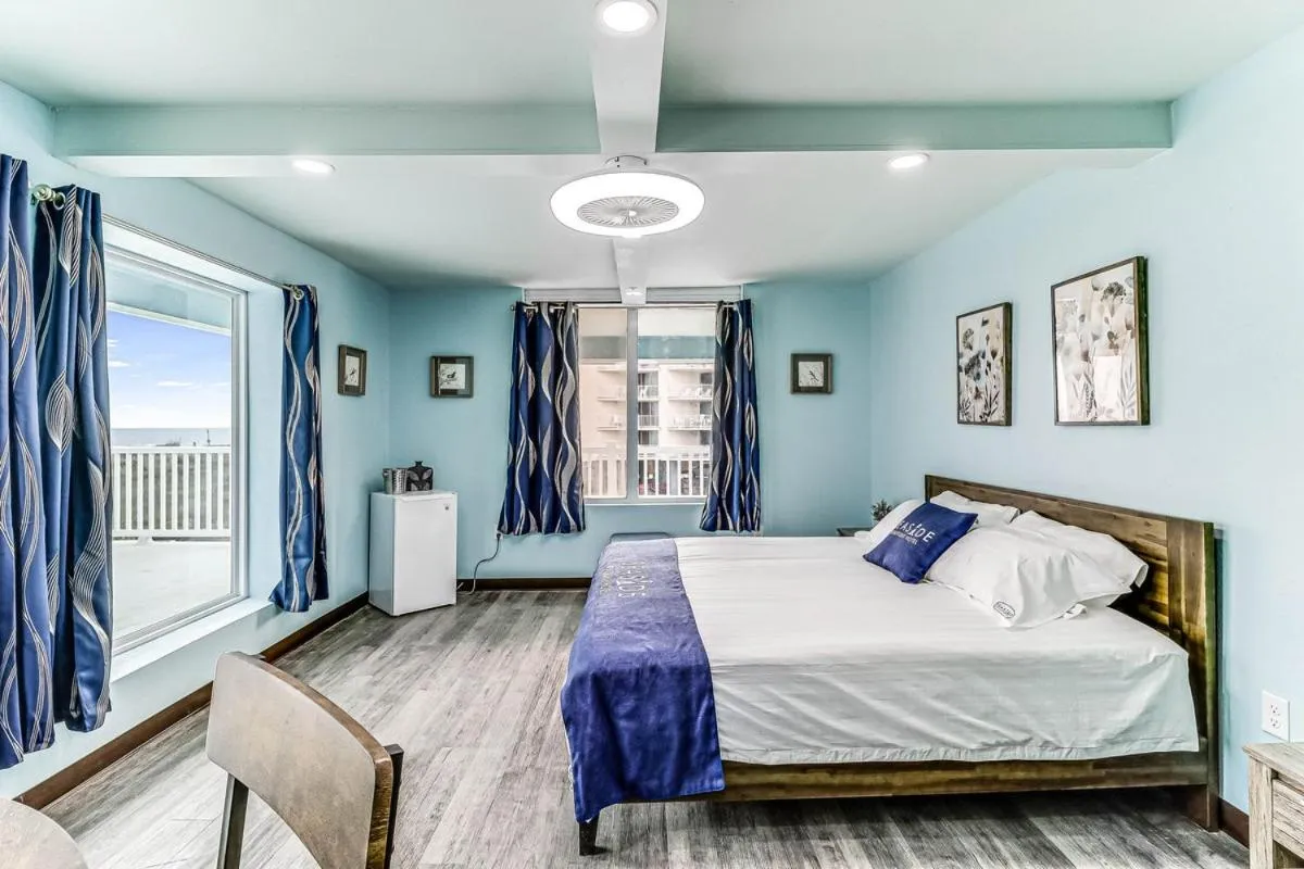 Bed in Seaside Boutique Hotel, Waves At Your Doorstep