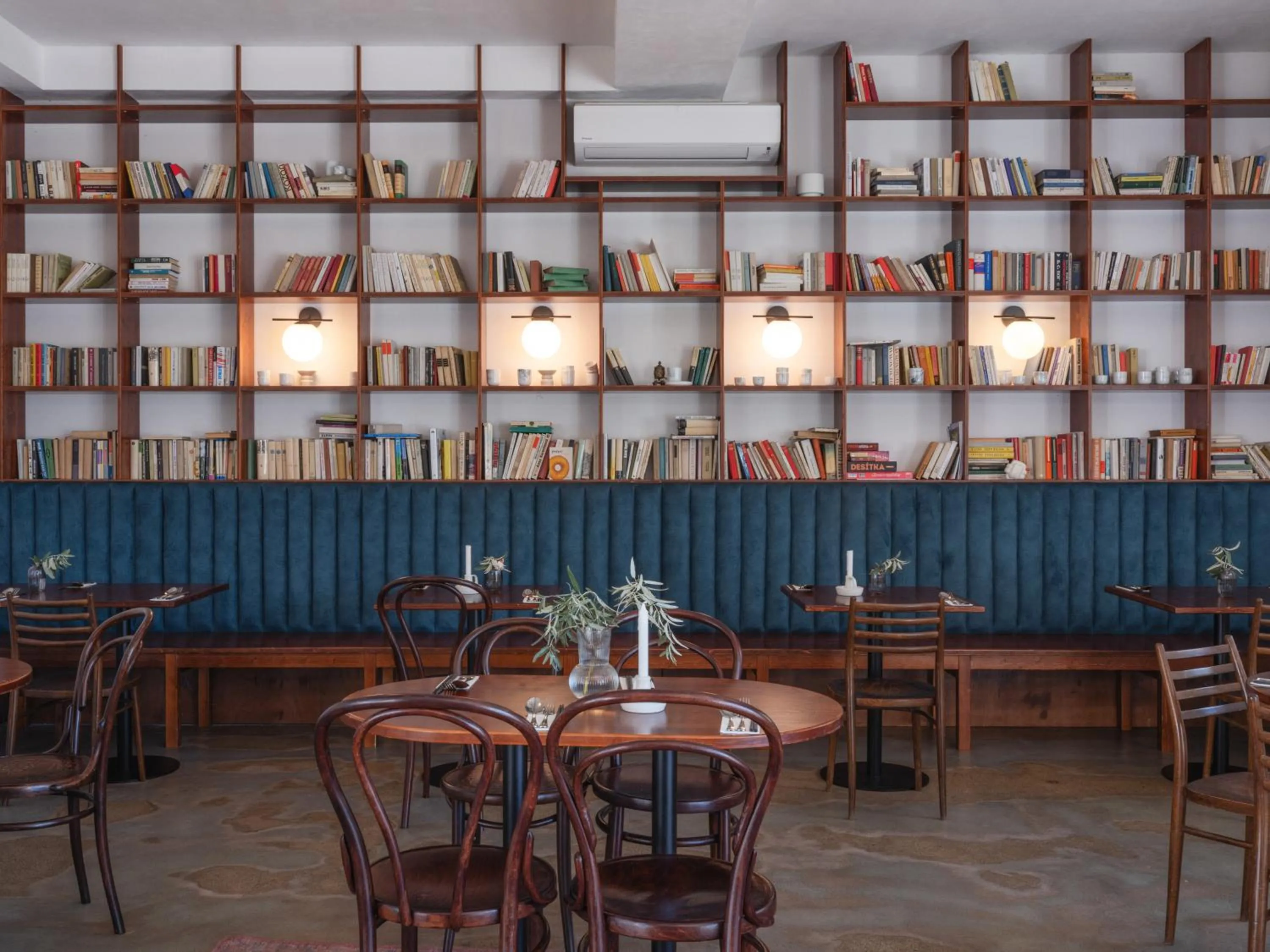 Restaurant/places to eat in Resort po.spolu