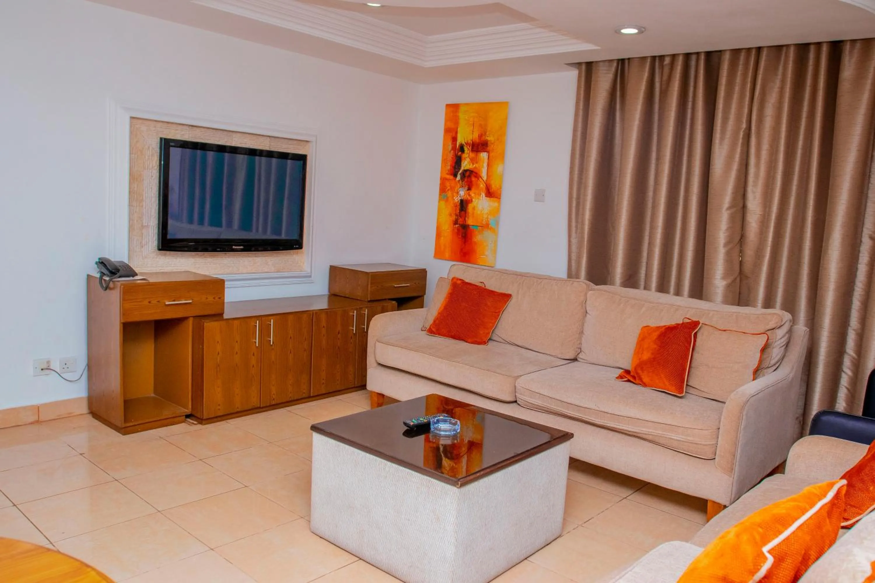 TV and multimedia in Sleep Inn Hotel - City Centre