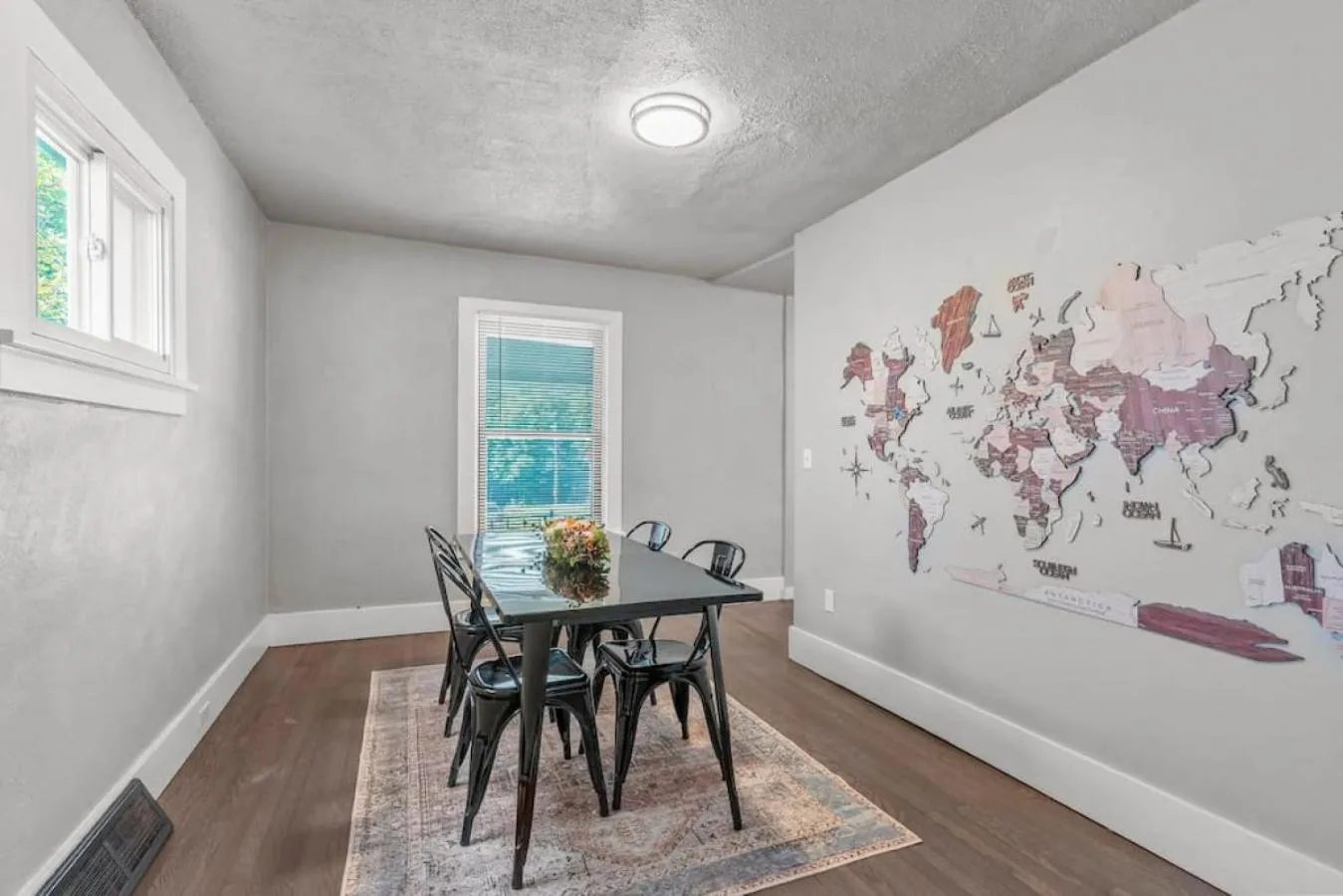 BRAND NEW, Private Parking, Stylish 3bedroom house