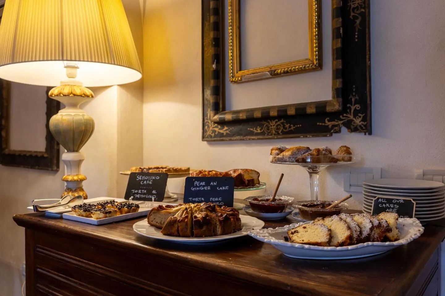 Breakfast in Villa Scorzi - Relais de Charme