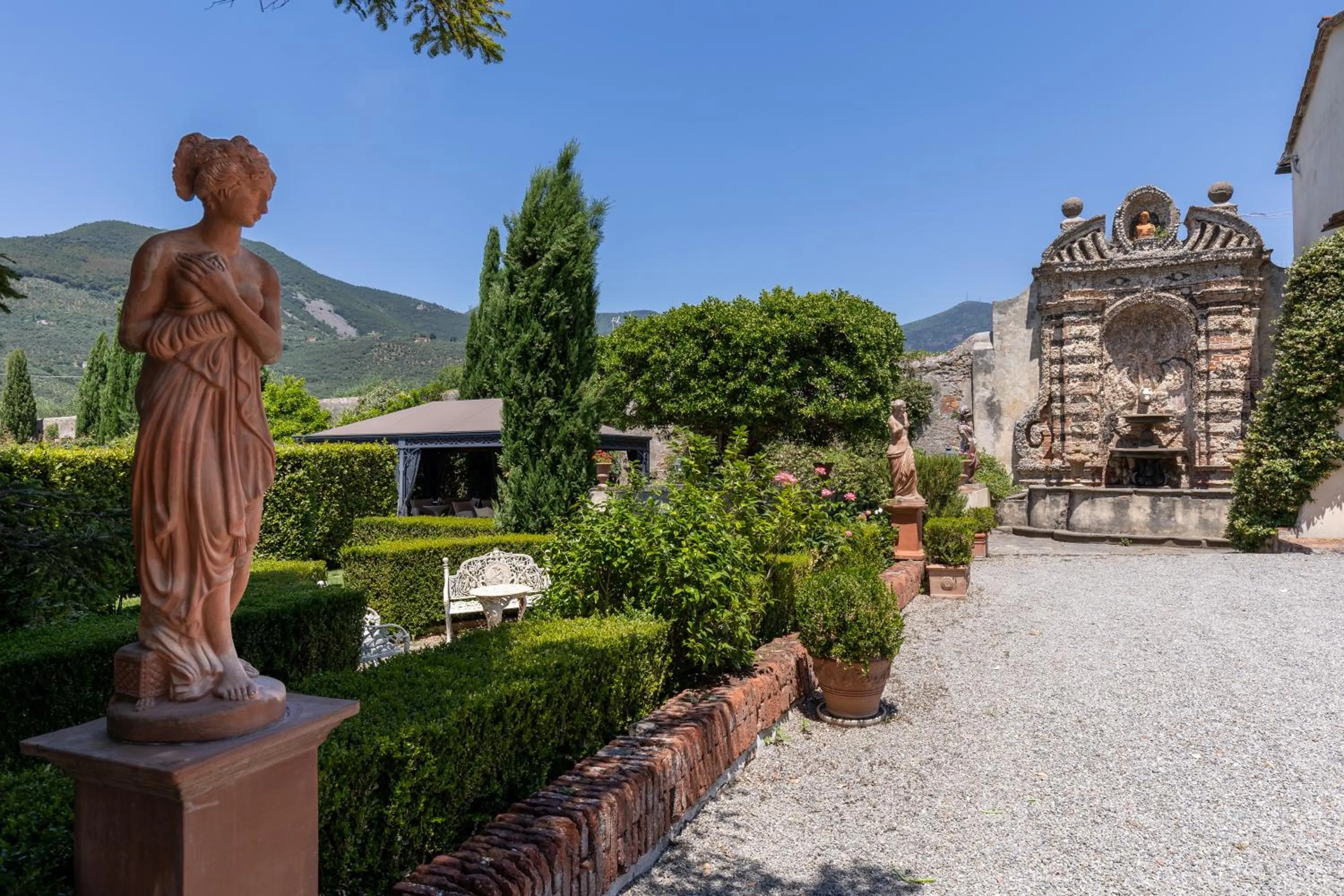 Garden in Villa Scorzi - Relais de Charme