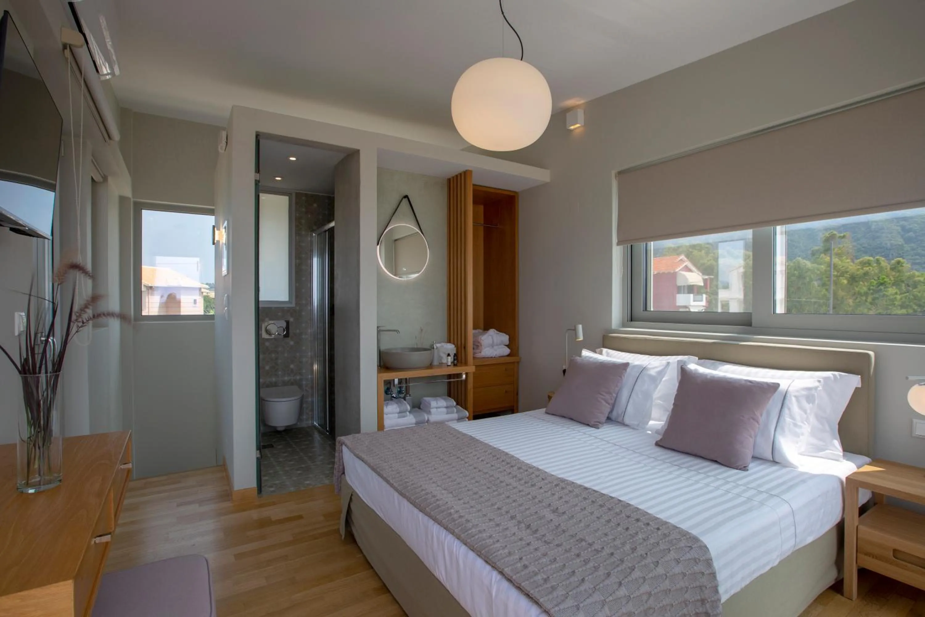 Bedroom, Bed in Thines villas