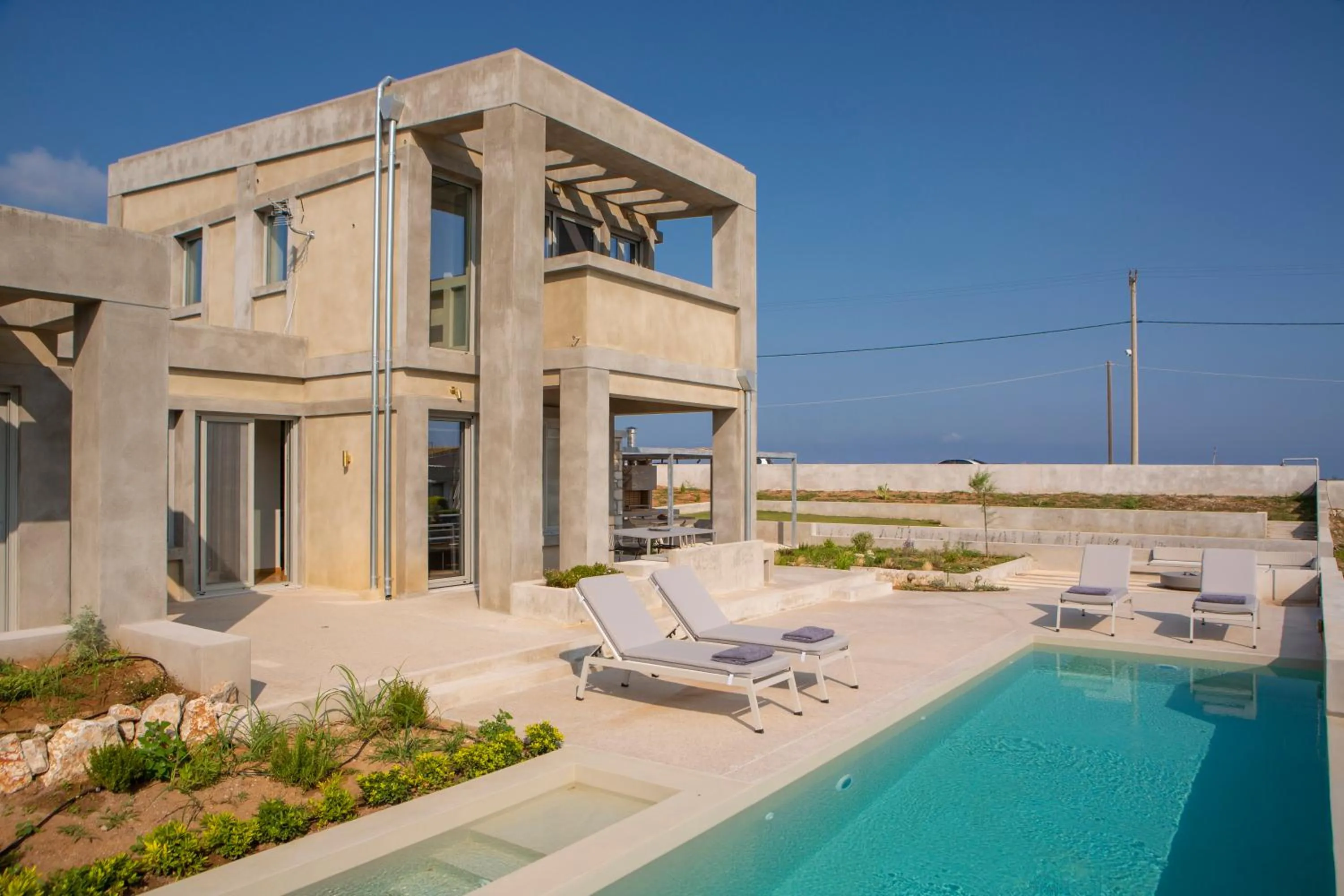 Property building in Thines villas