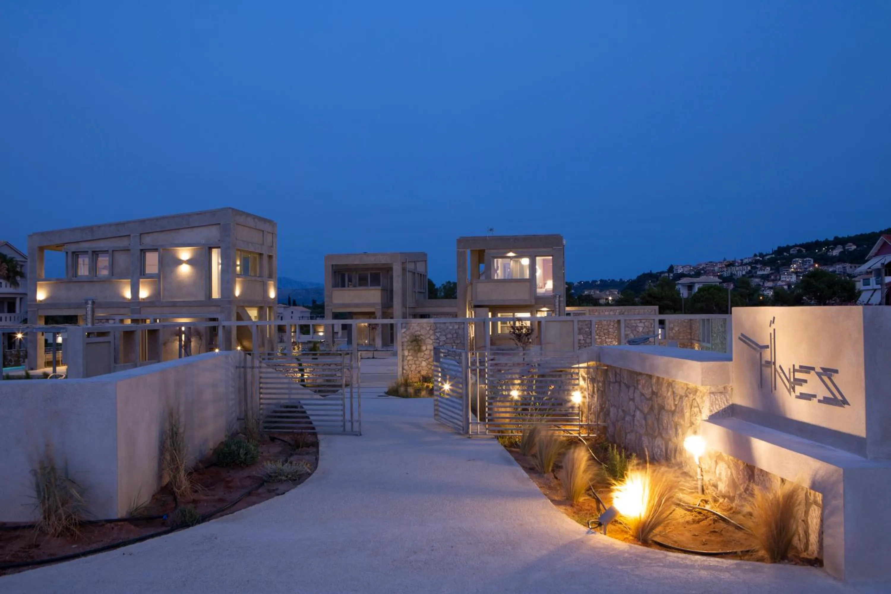 Property building in Thines villas