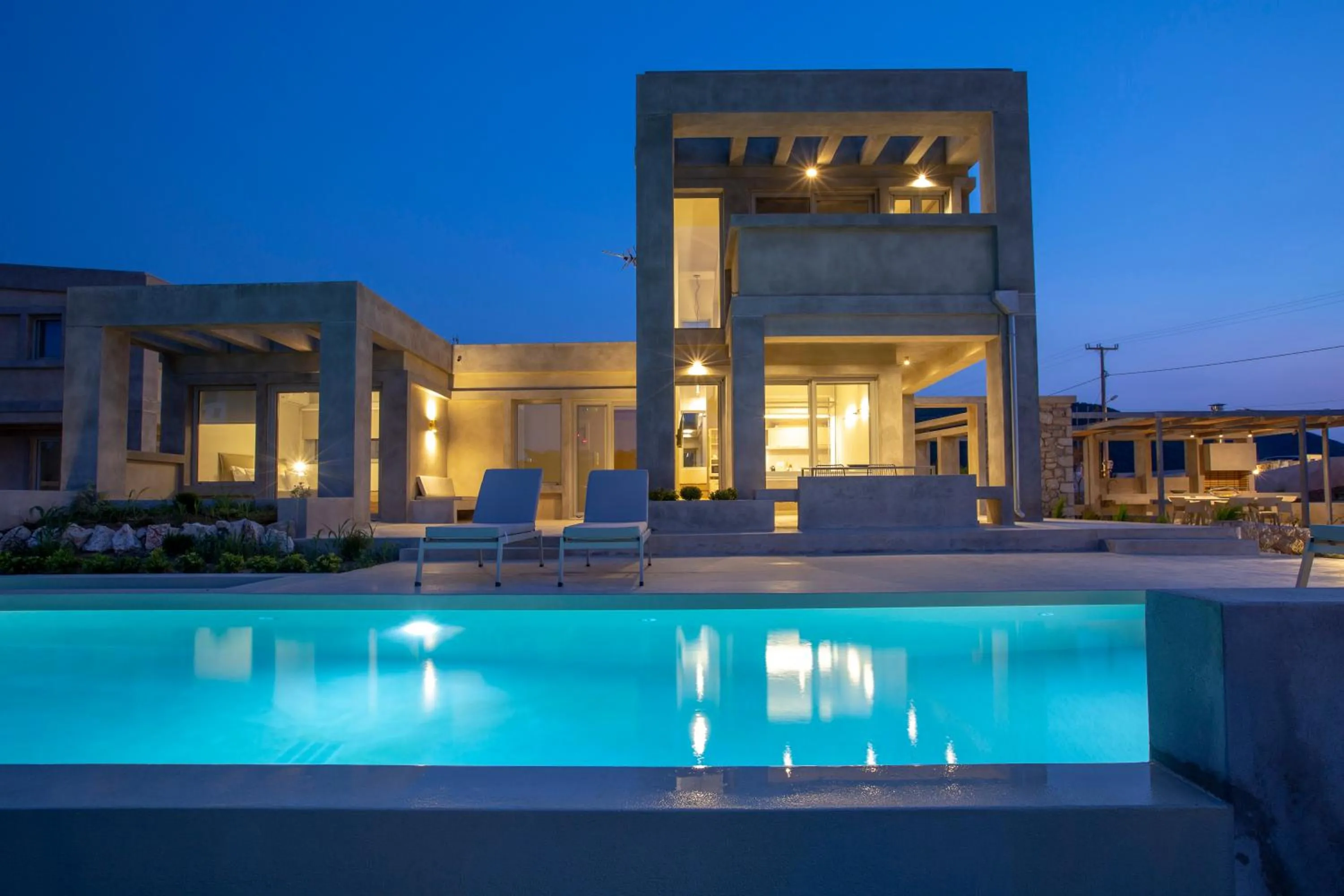 Property building in Thines villas