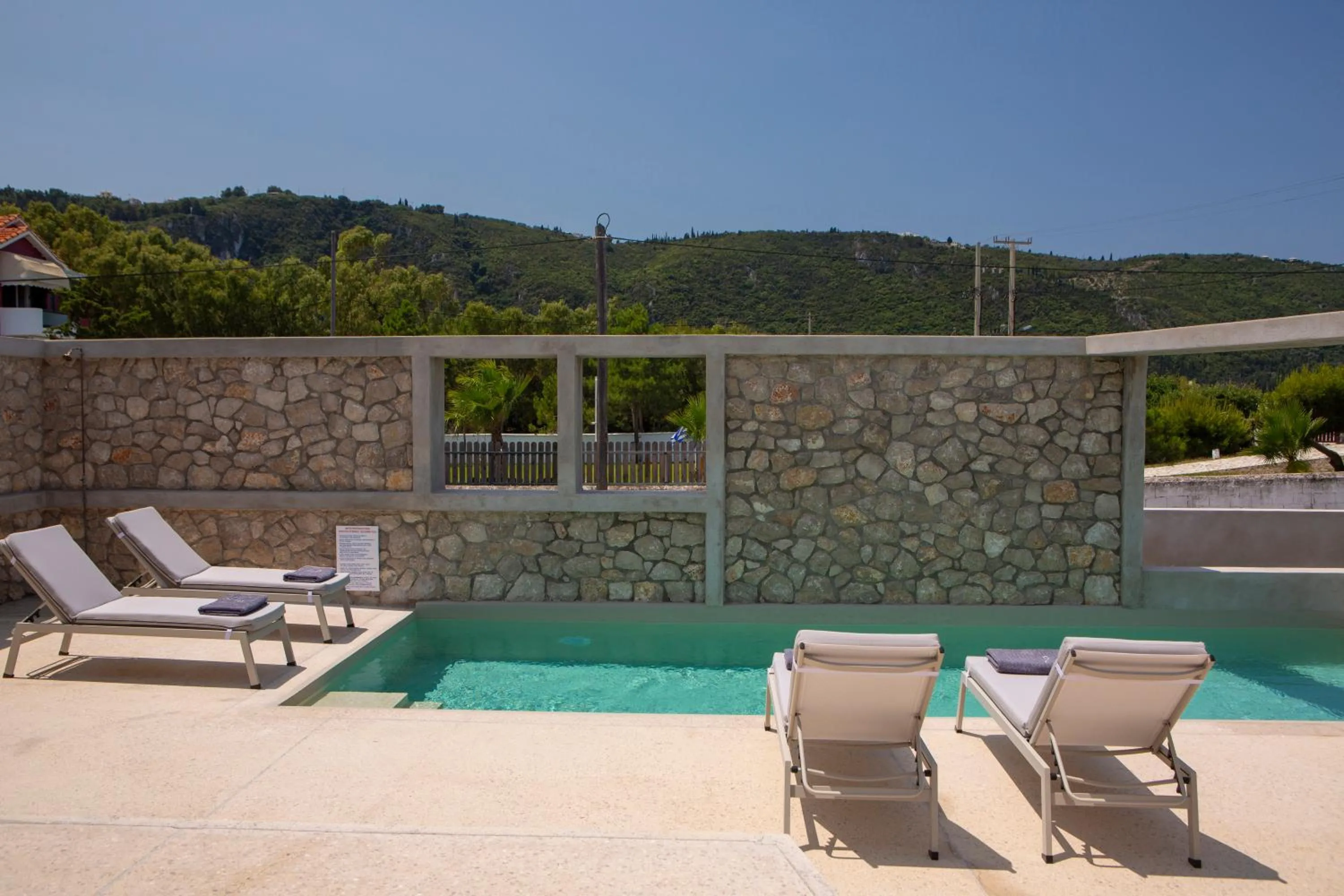 Swimming pool in Thines villas