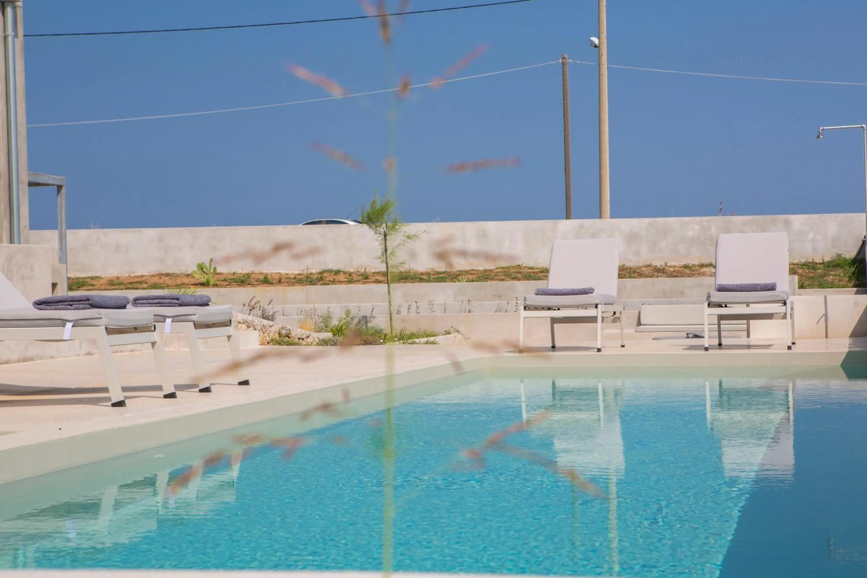 Swimming pool in Thines villas