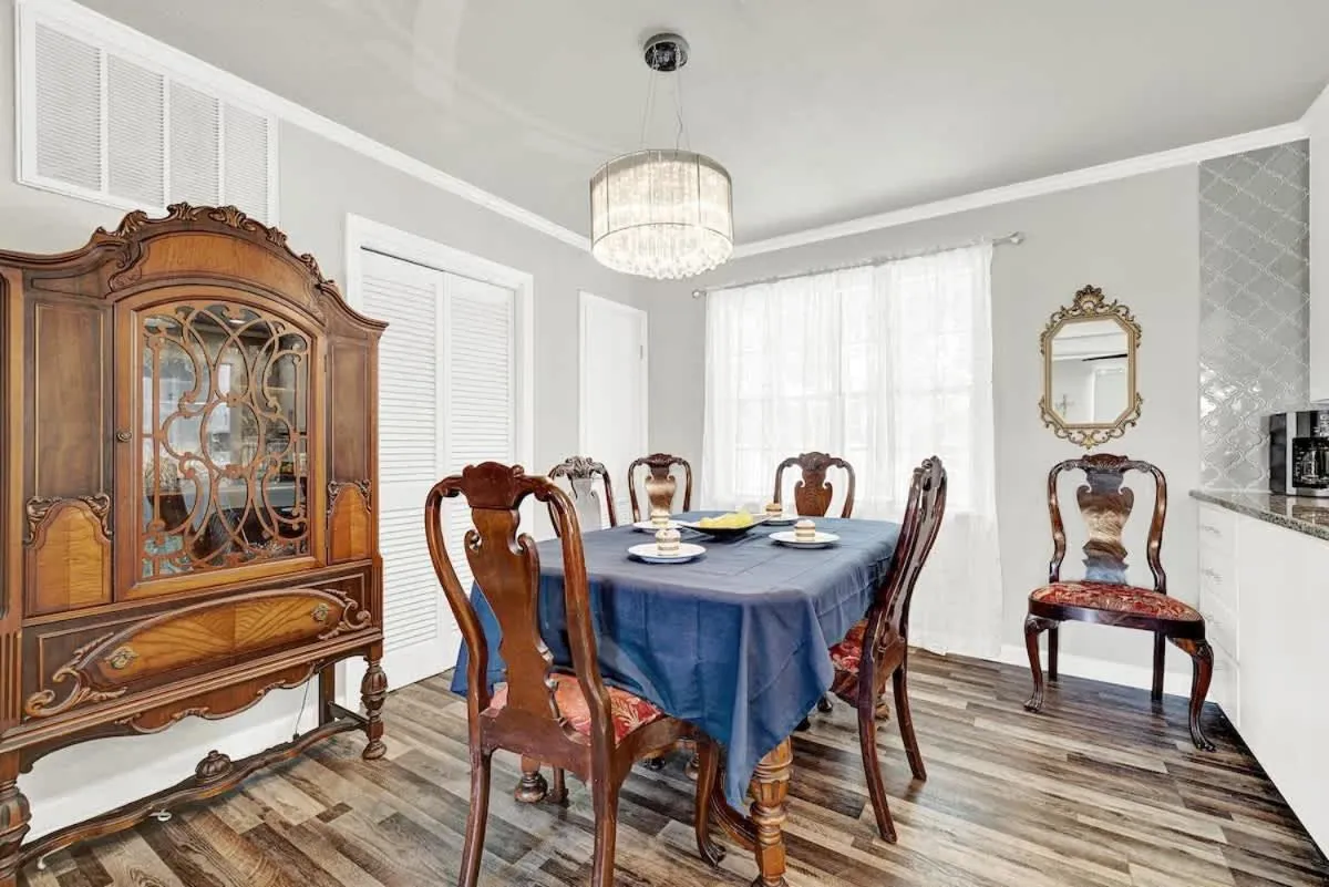 Seating area in Fredericksburg Speakeasy