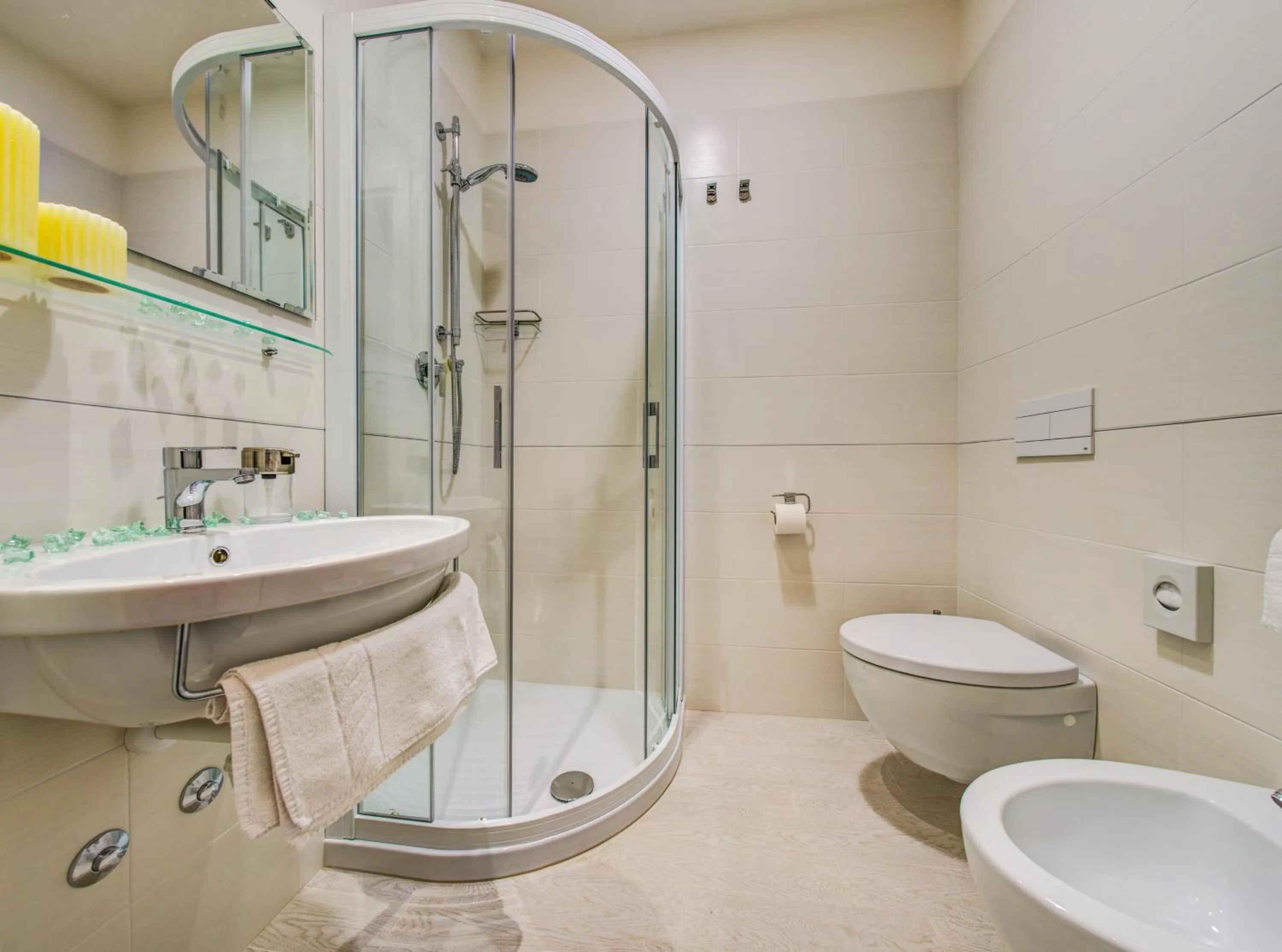 Bathroom in Hotel Olympia