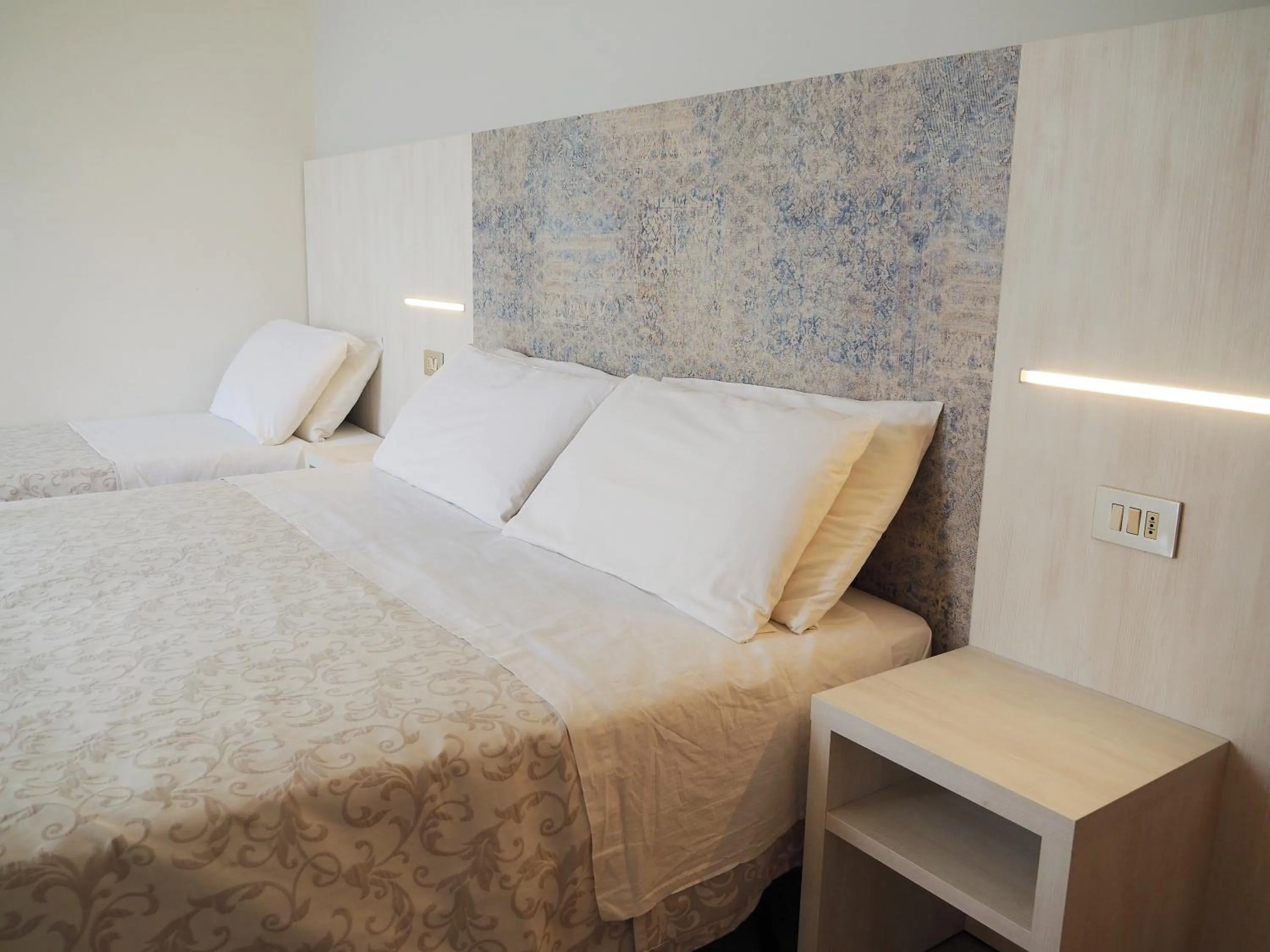 Bedroom, Bed in Hotel Olympia