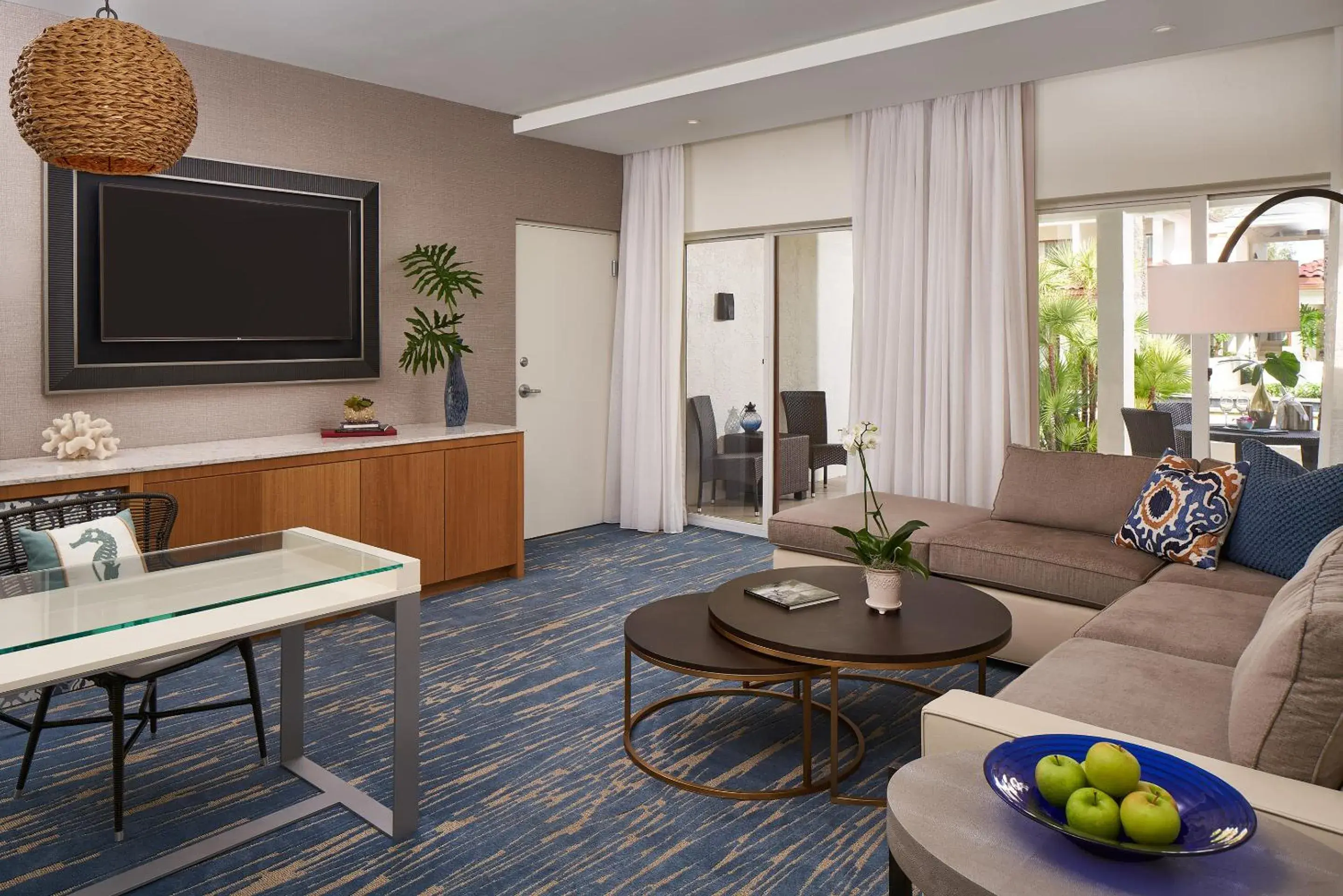 Living room in Naples Grande Beach Resort Living room in Naples Grande Beach Resort