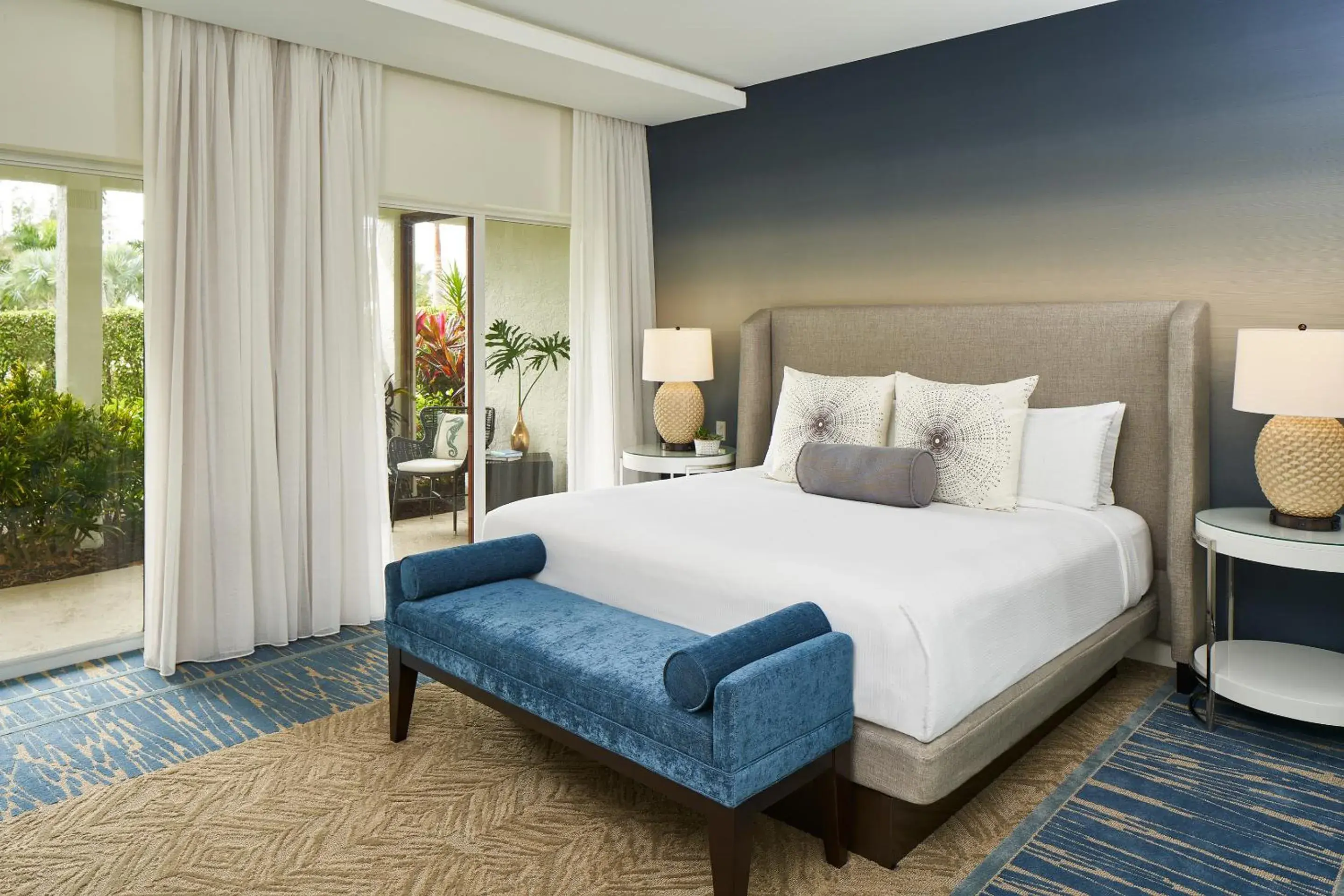 Garden view, Bed in Naples Grande Beach Resort Garden view, Bed in Naples Grande Beach Resort