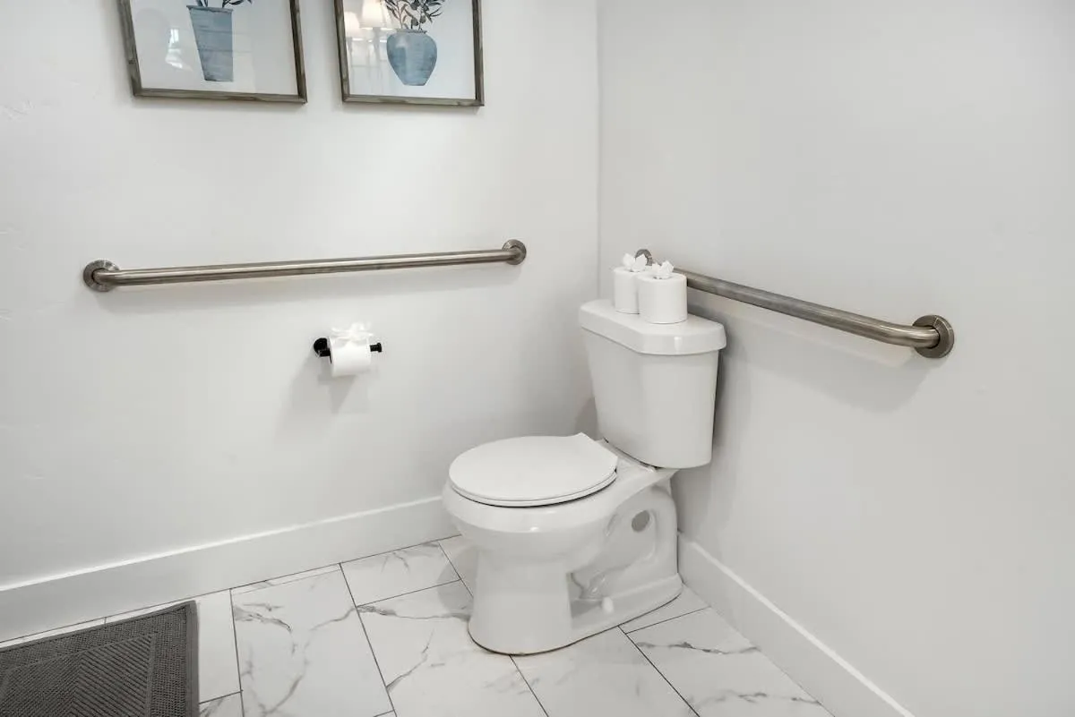 Bathroom in Southern Vine Sip and Stay Combo