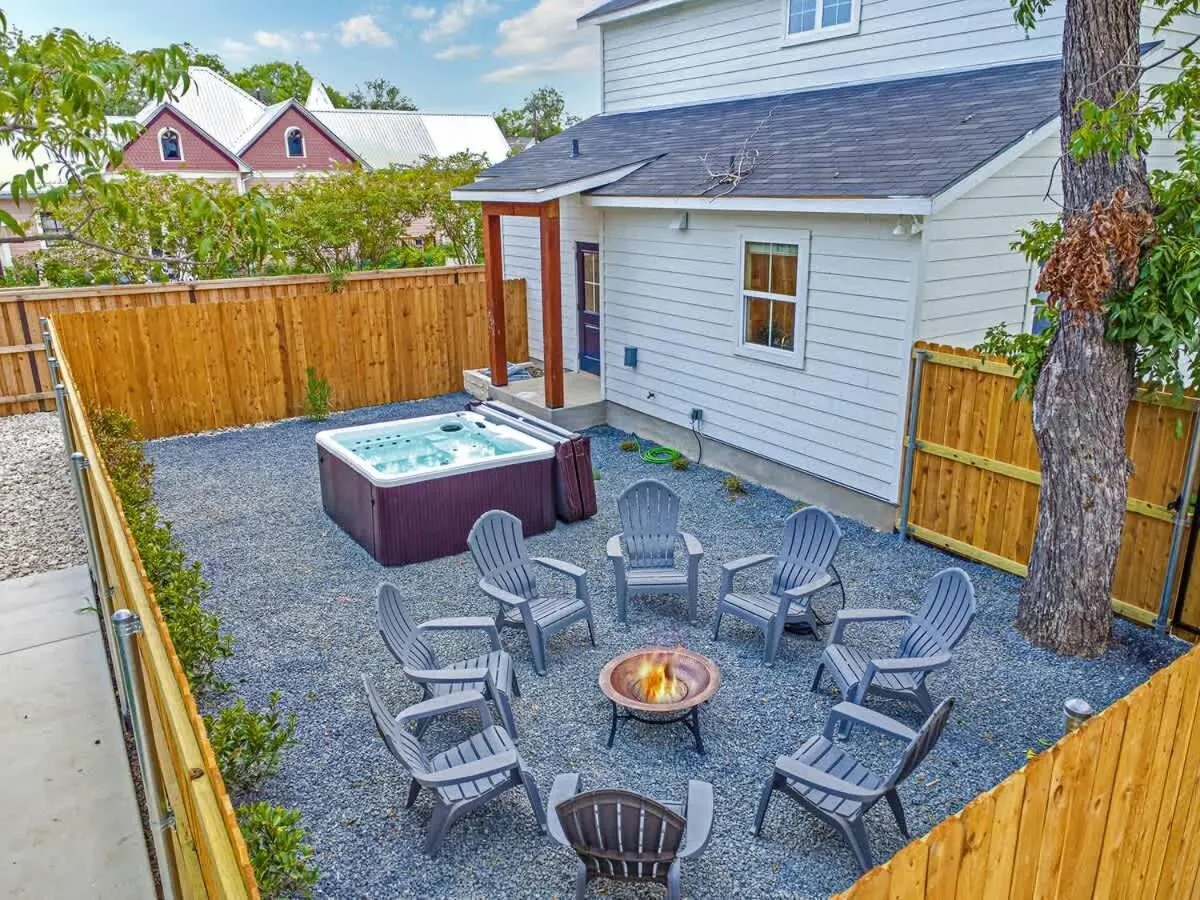 Swimming pool in Southern Vine Sip and Stay Combo