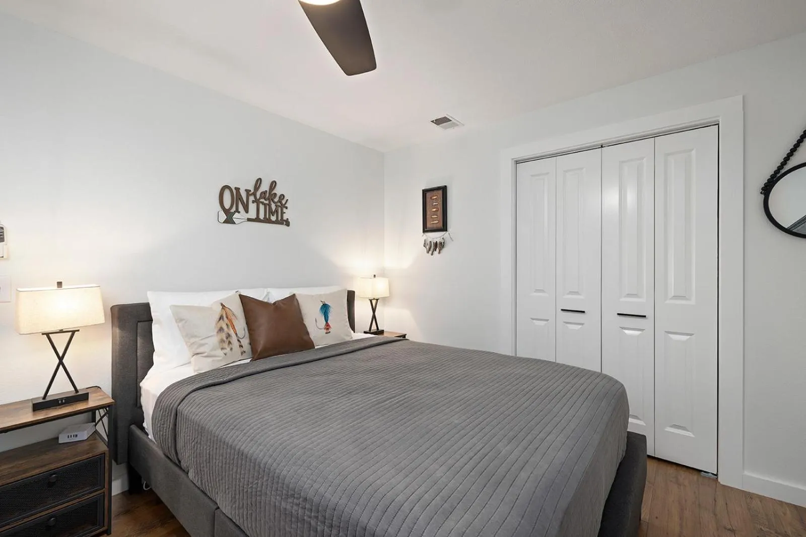 Photo of the whole room, Bed in The Lofts on Indian Point - Near Silver Dollar City