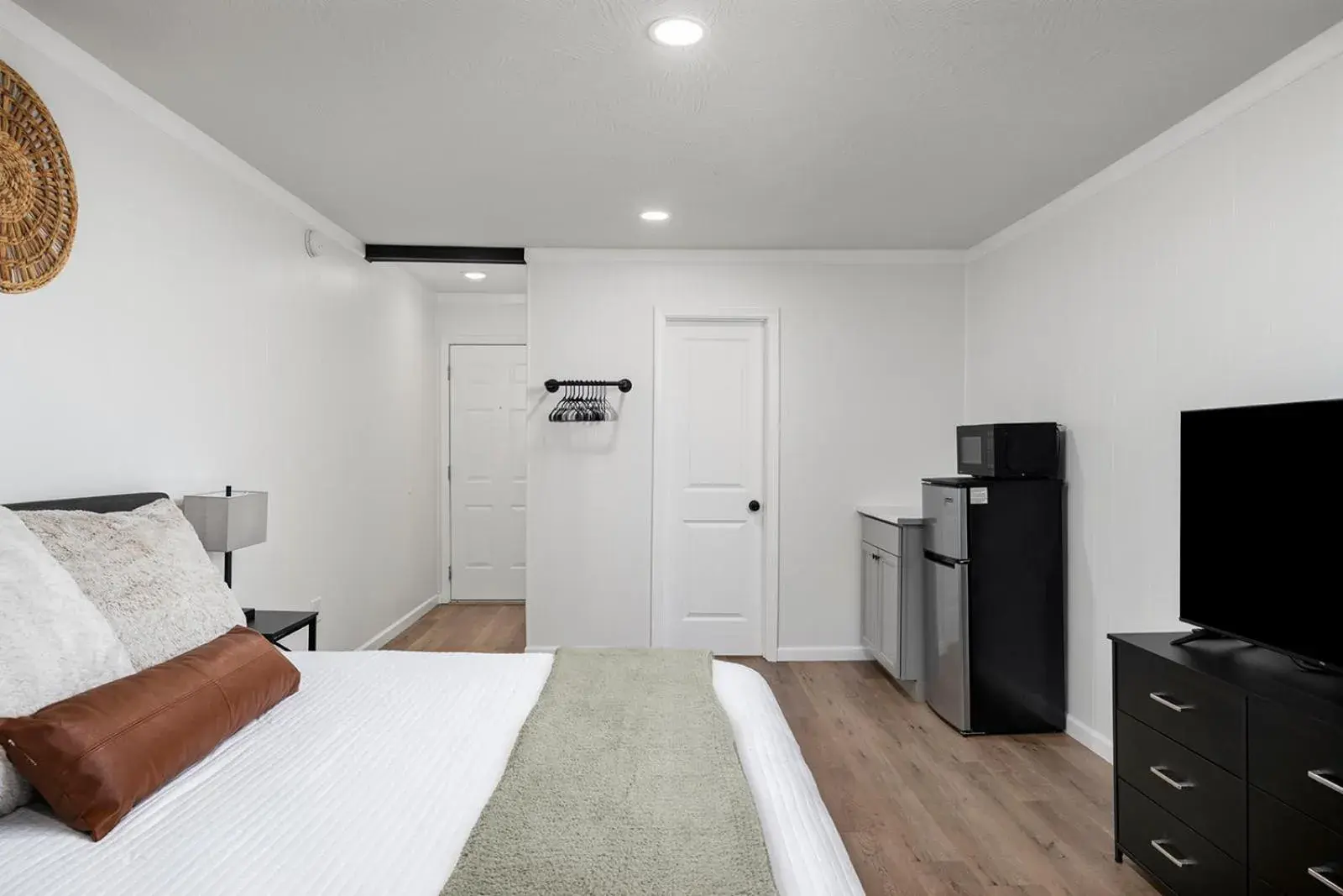 Deluxe King Studio in The Lofts on Indian Point - Near Silver Dollar City Deluxe King Studio in The Lofts on Indian Point - Near Silver Dollar City