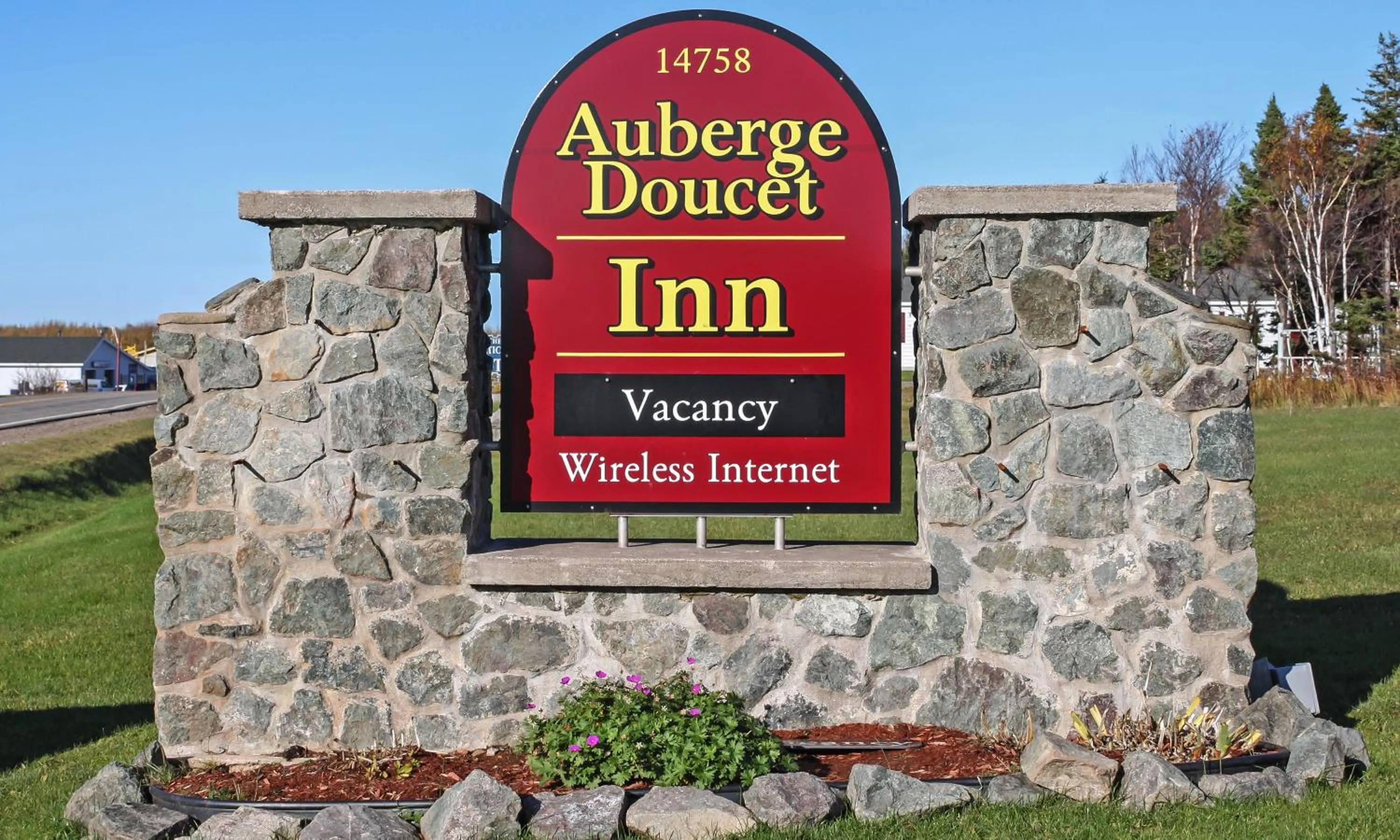 Auberge Doucet Inn