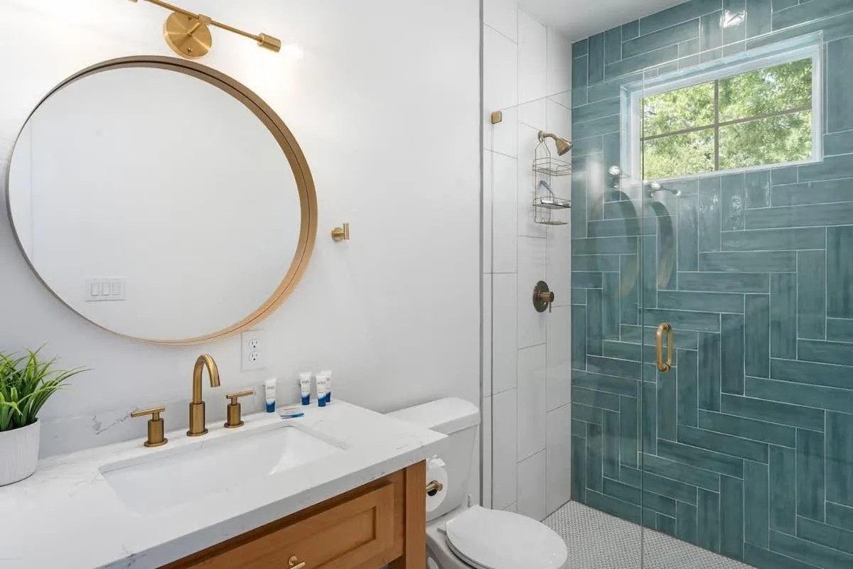 Bathroom in The Viognier