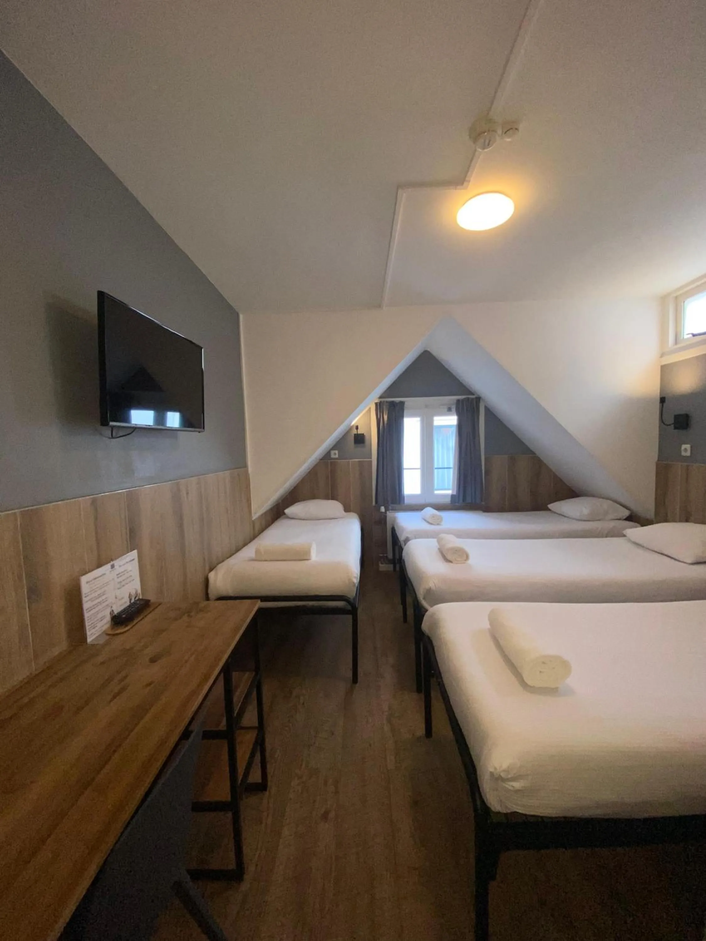 Bed in Hotel Old Quarter