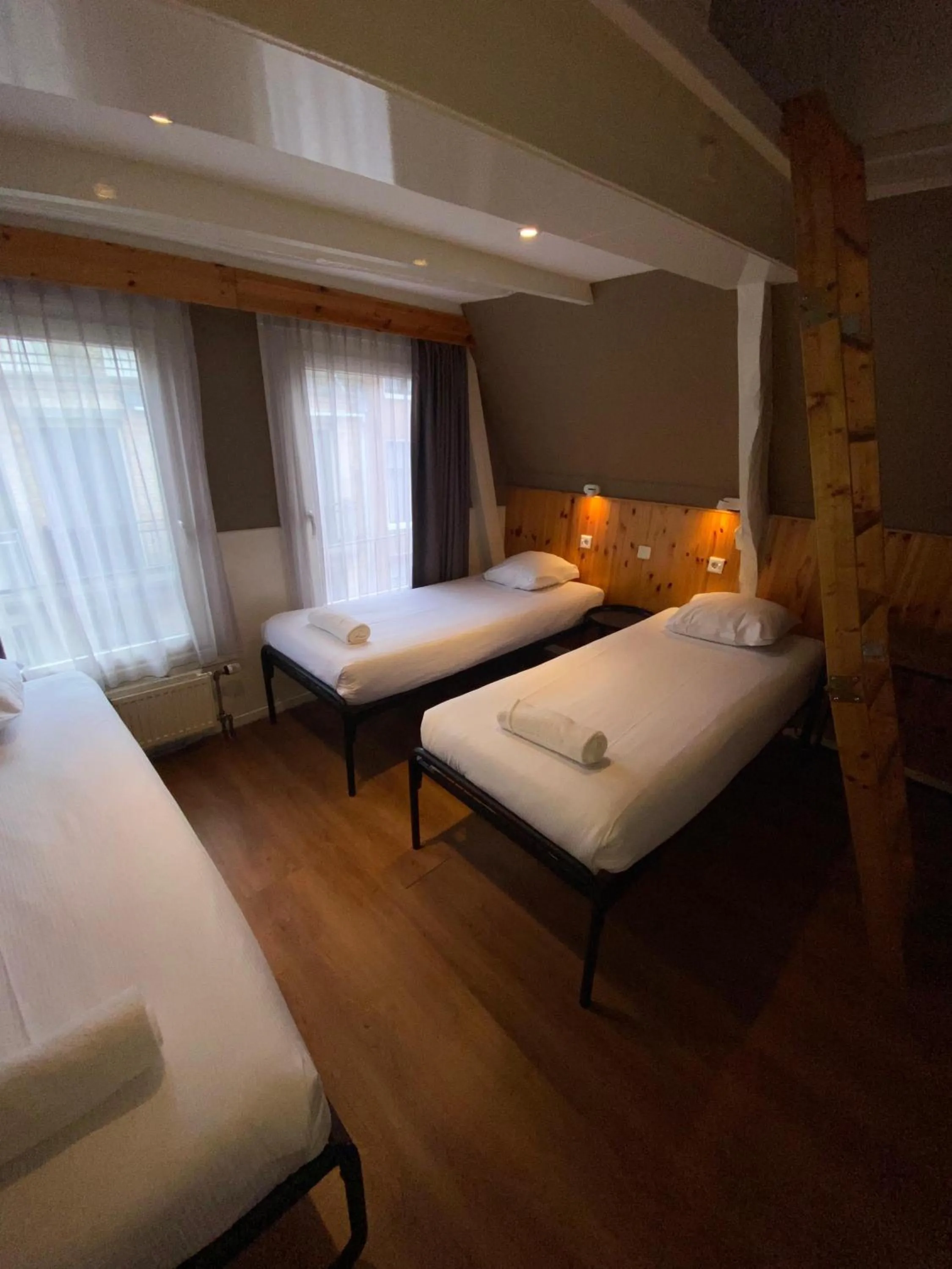 Photo of the whole room, Bed in Hotel Old Quarter