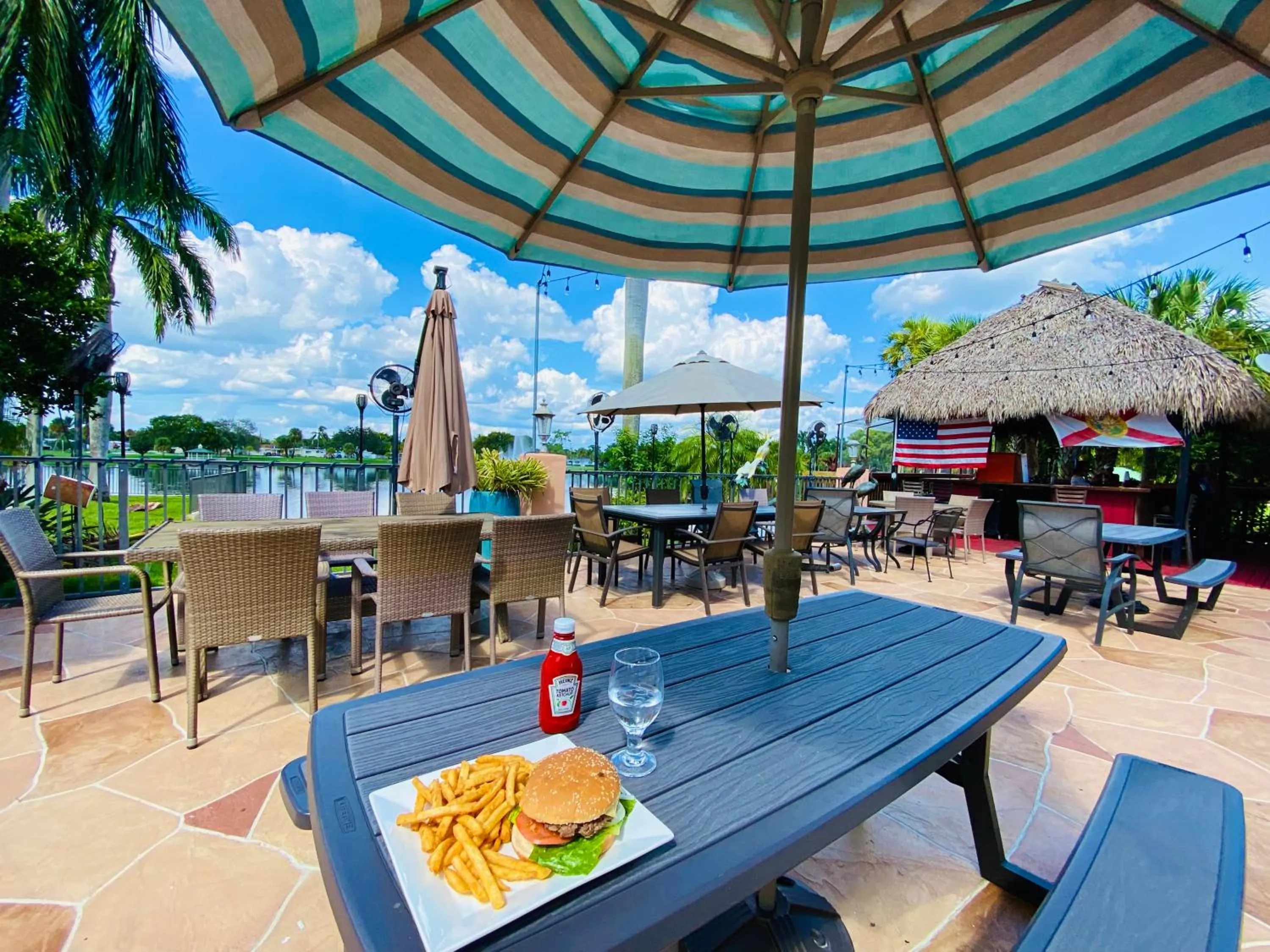 Patio in Royal Inn Hotel