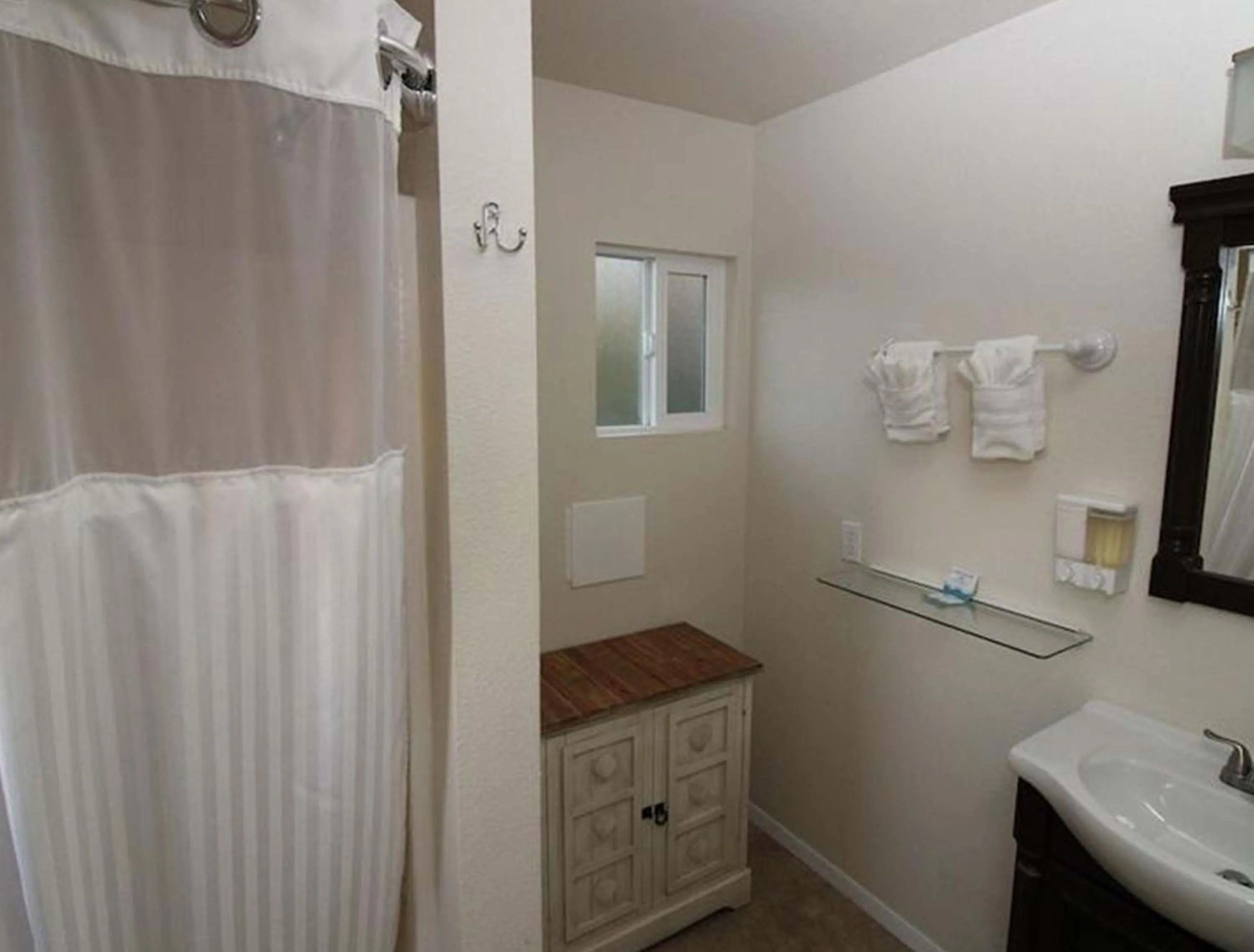 Bathroom in Back Bay Inn