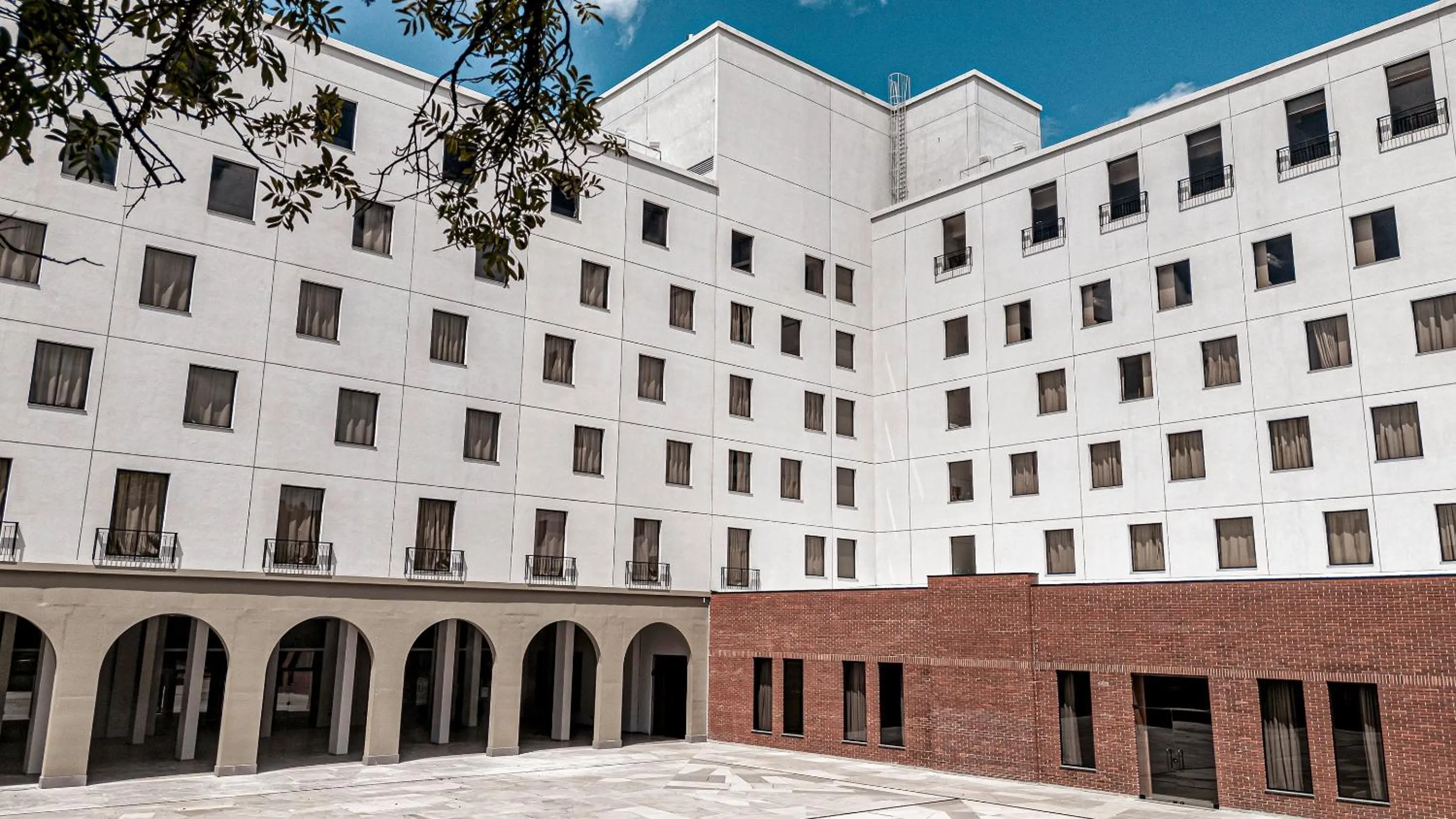 Property building in Plaza Hotel & Boulevard Convention - Vale dos Vinhedos