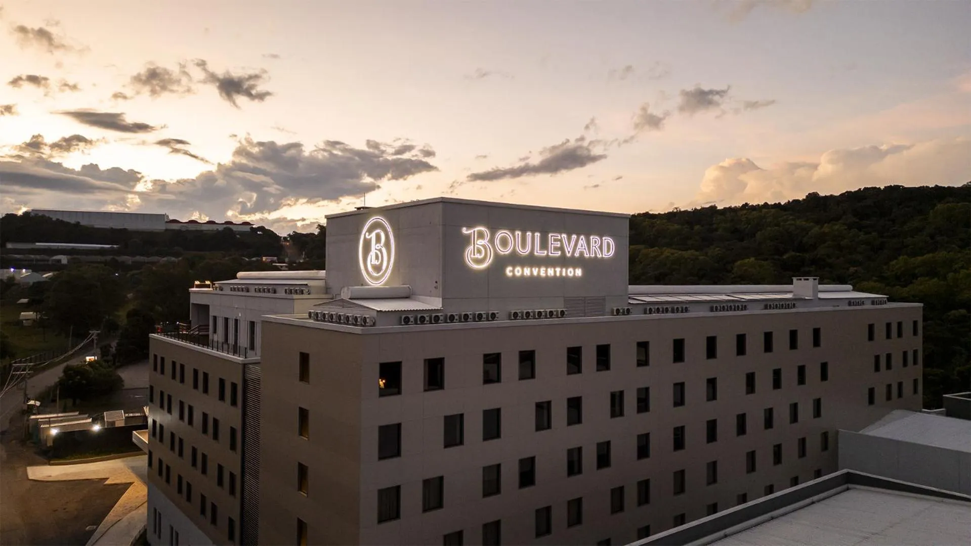 Property building in Plaza Hotel & Boulevard Convention - Vale dos Vinhedos