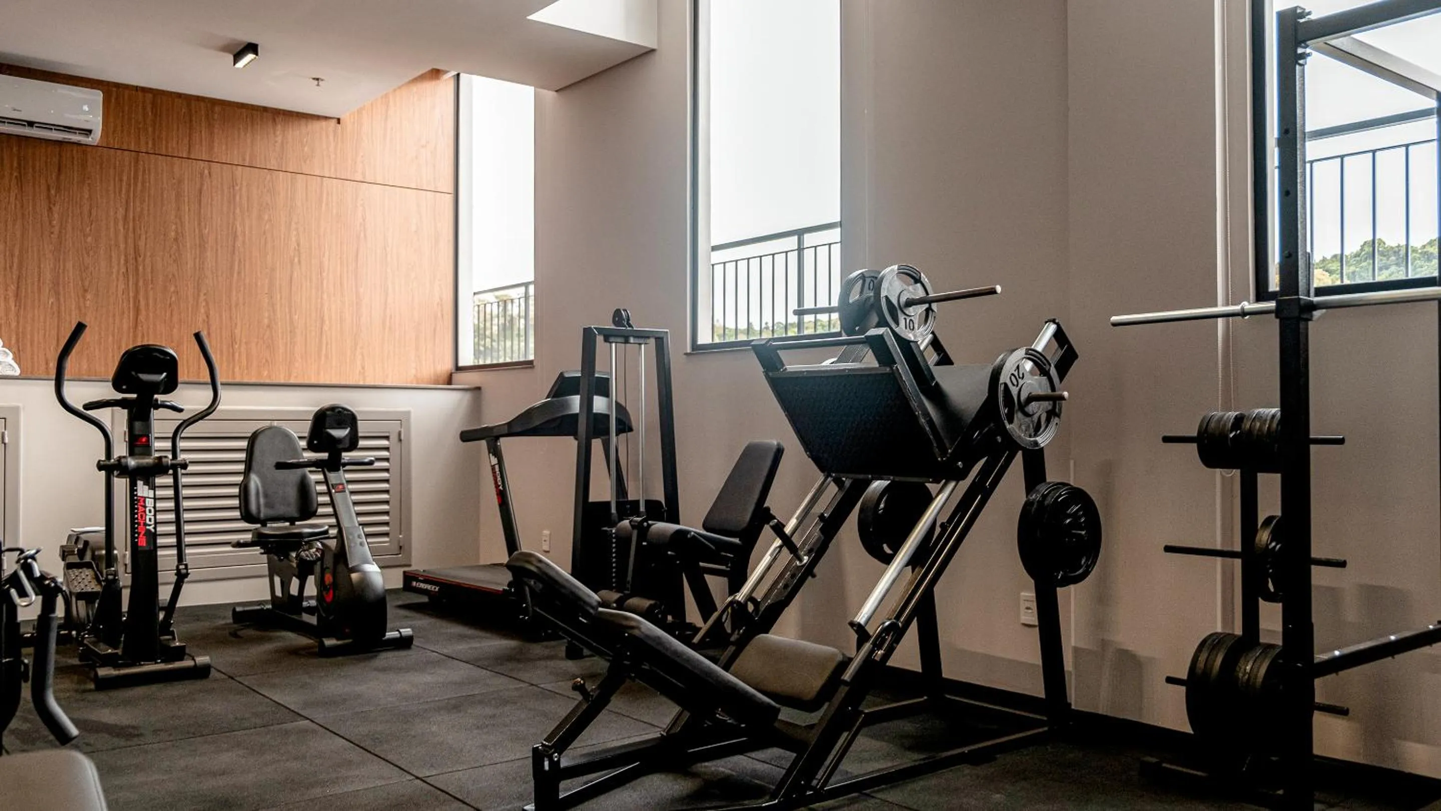 Fitness centre/facilities in Plaza Hotel & Boulevard Convention - Vale dos Vinhedos